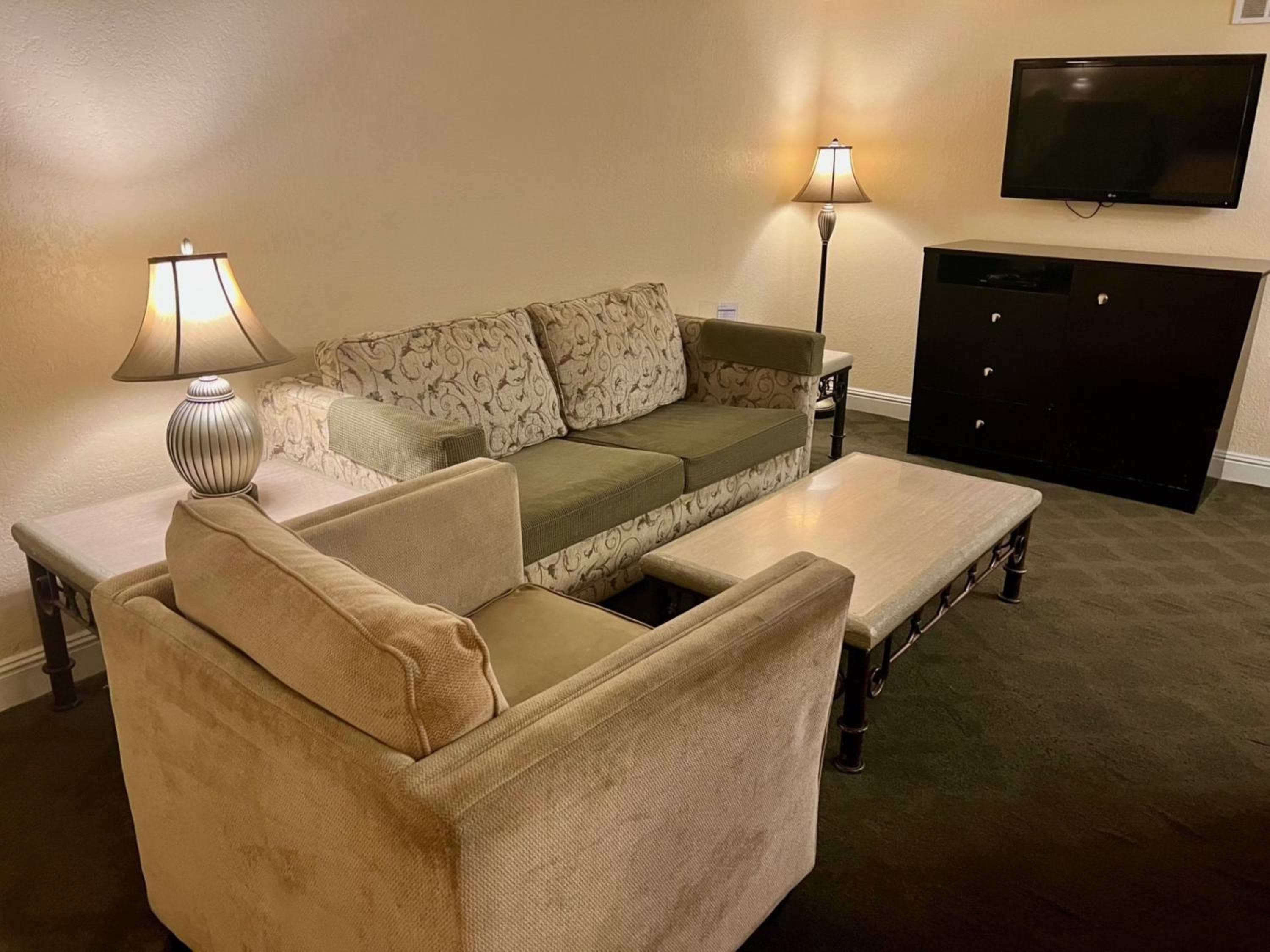 Jockey Resort Suites Center Strip — 3