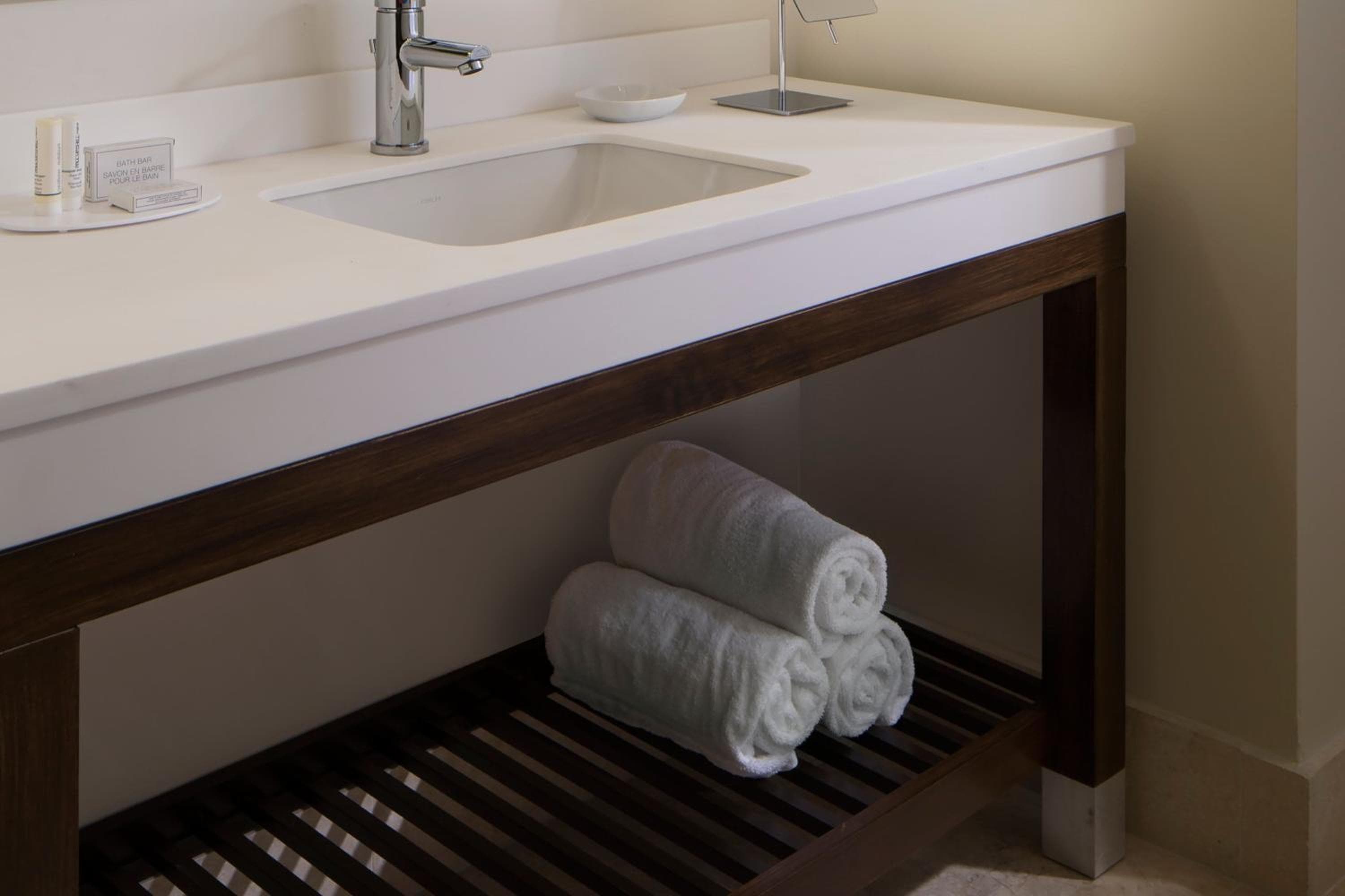 Courtyard Miami-Dadeland — 12