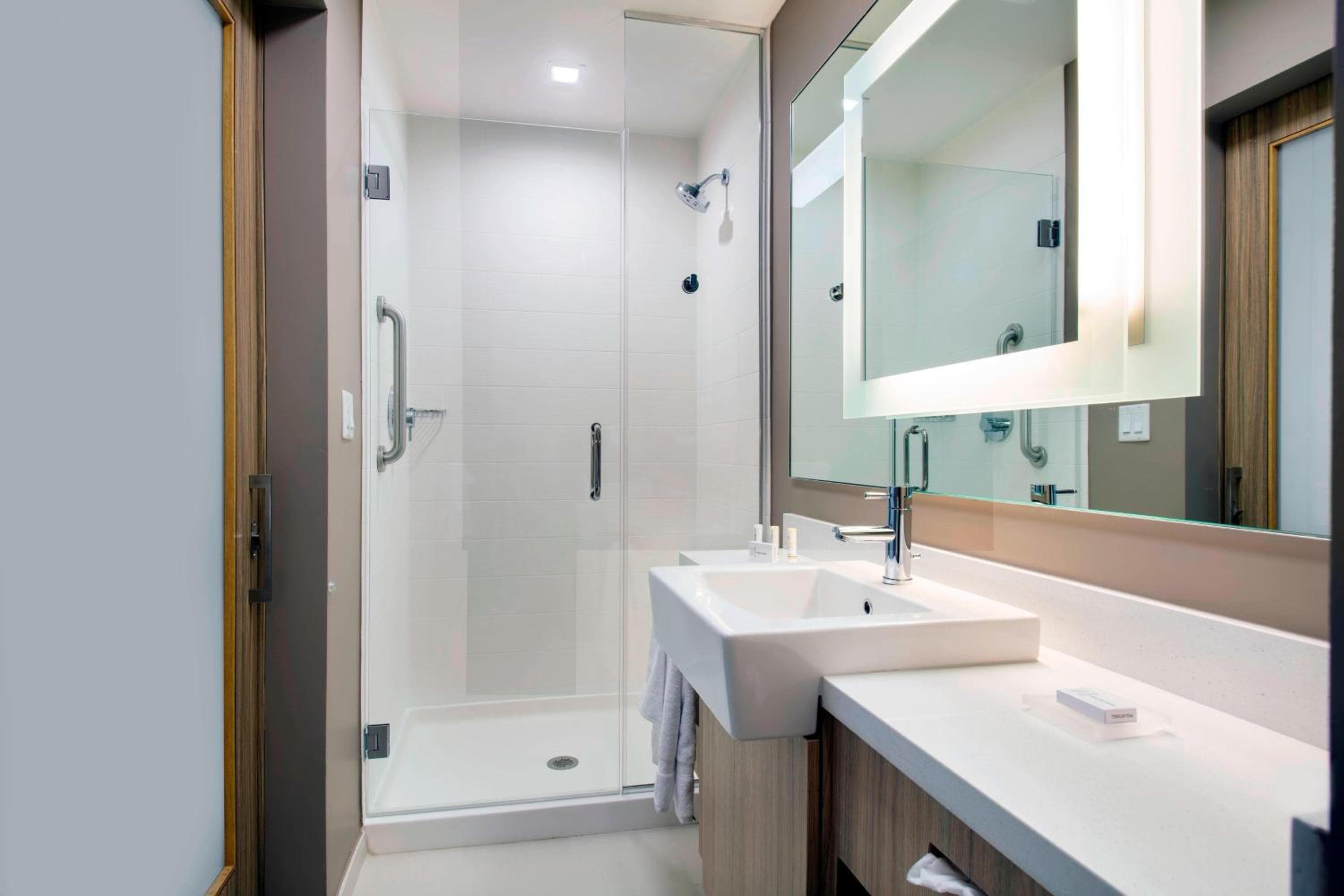 SpringHill Suites by Marriott Miami Doral — 5