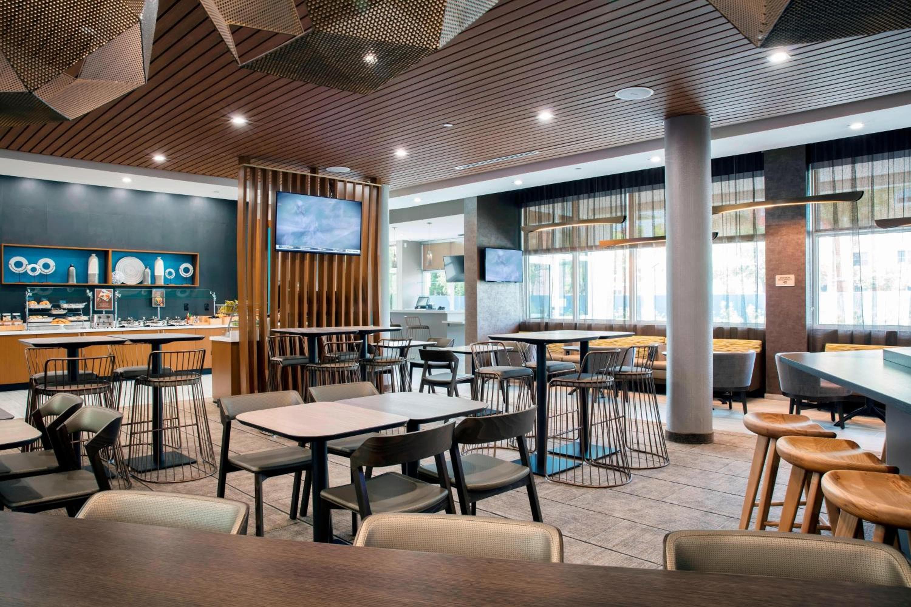 SpringHill Suites by Marriott Miami Doral — 17