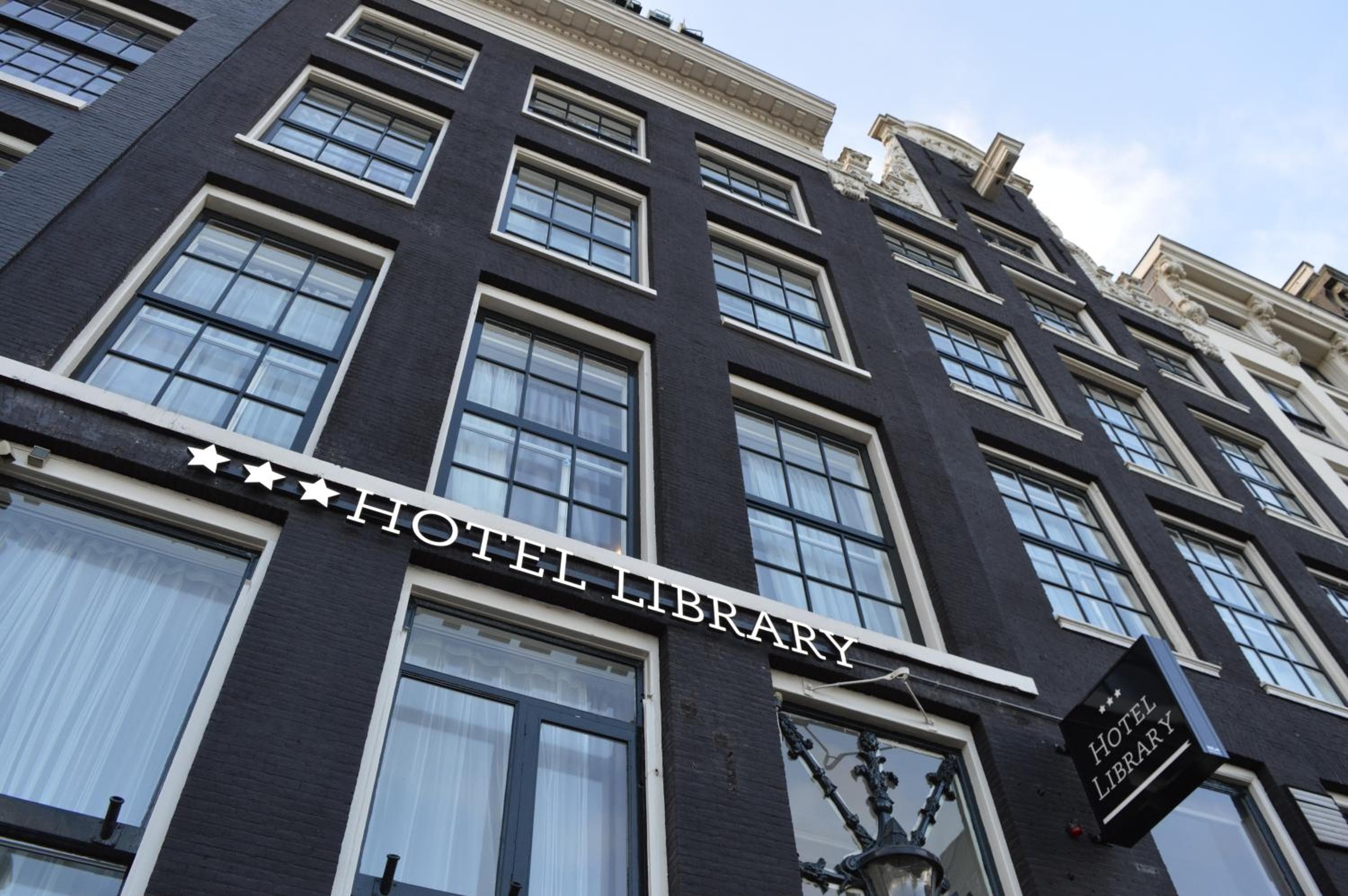 Biblioteca dell'Hotel Amsterdam — 1
