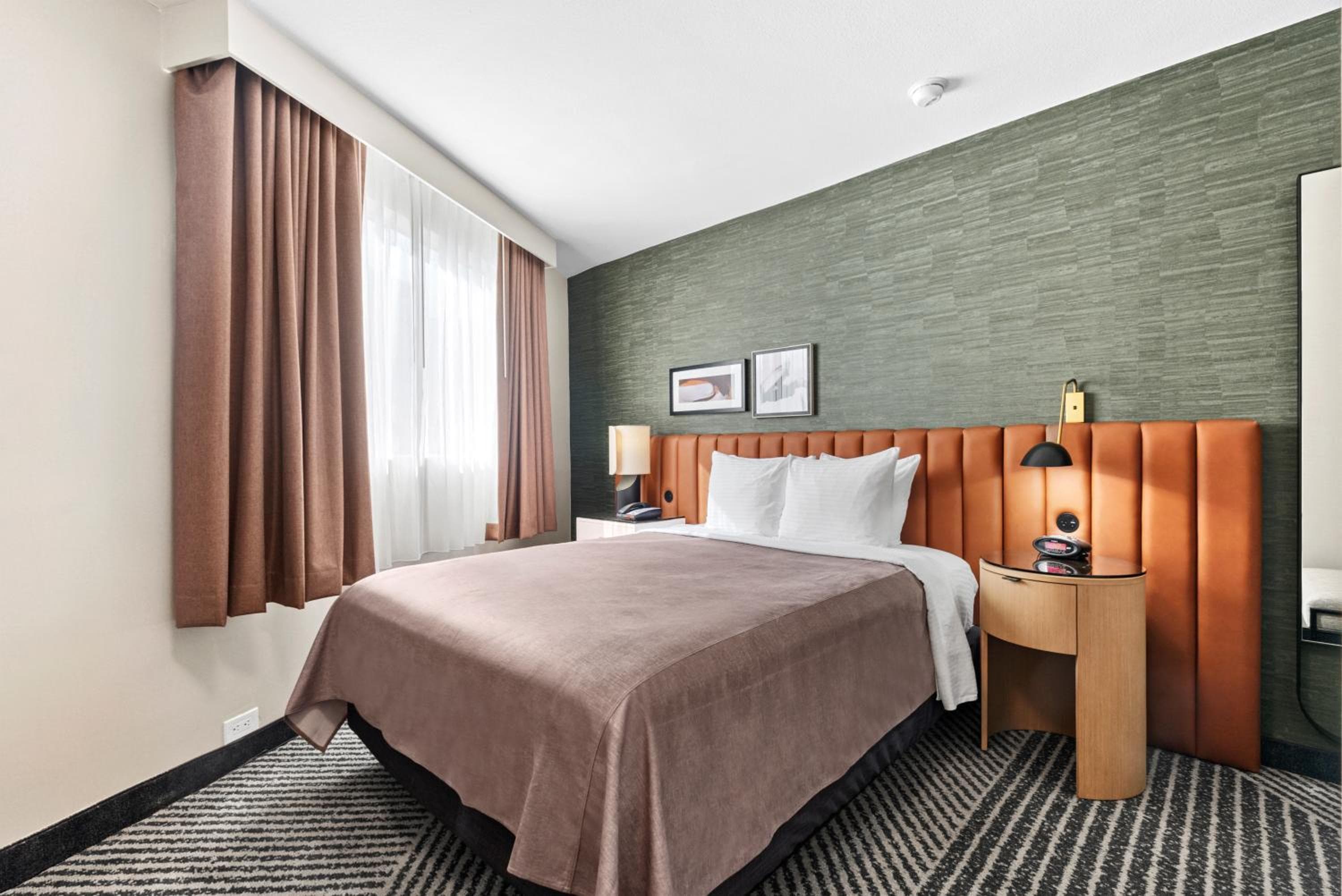 Royal Palace Westwood Hotel — 12