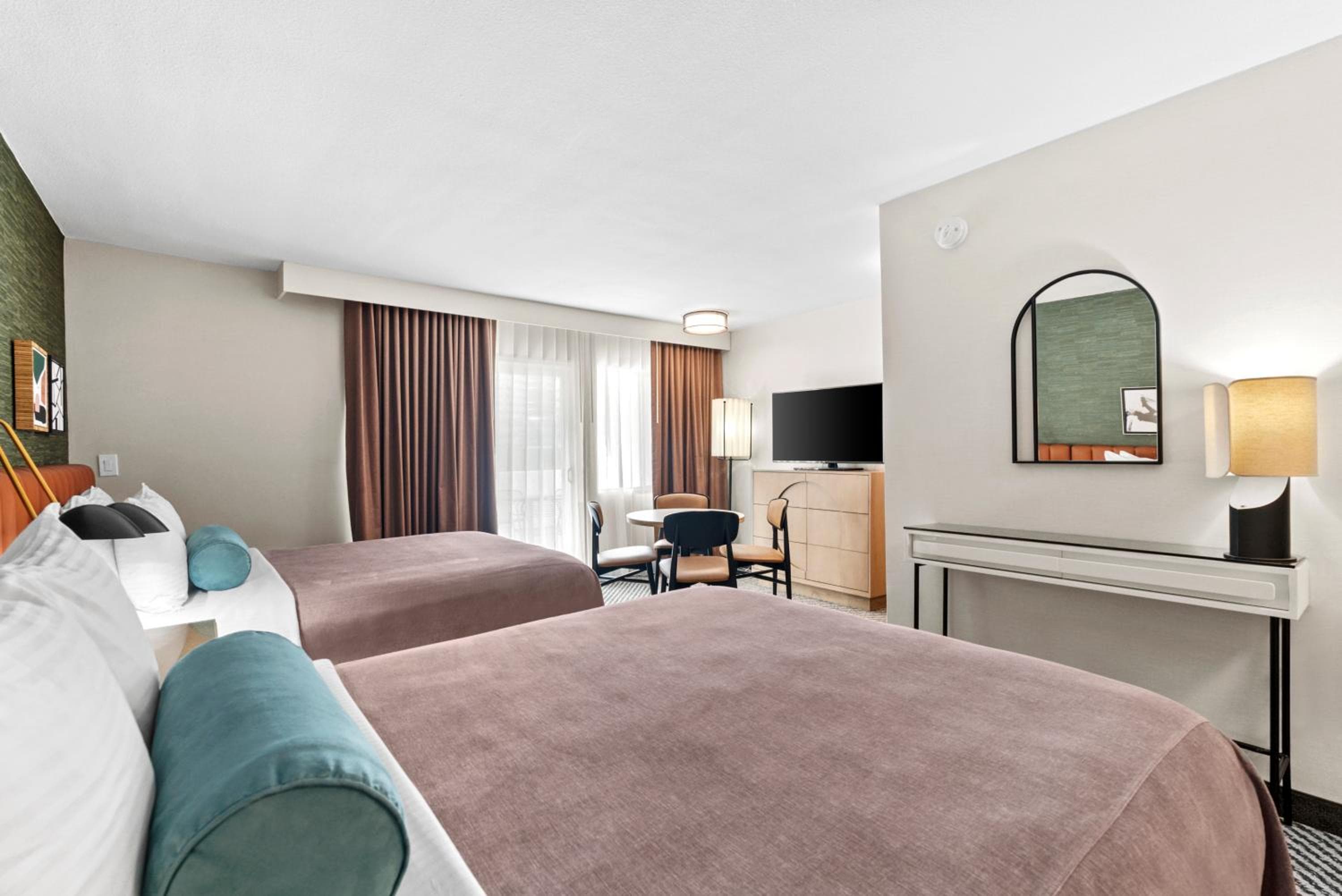 Royal Palace Westwood Hotel — 13