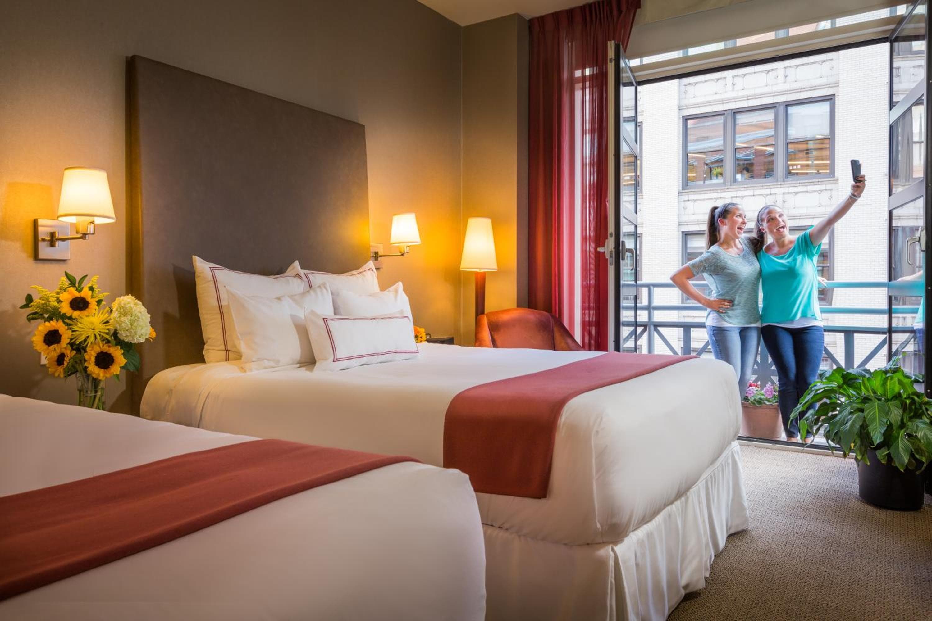 Hotel Giraffe di Library Hotel Collection — 22