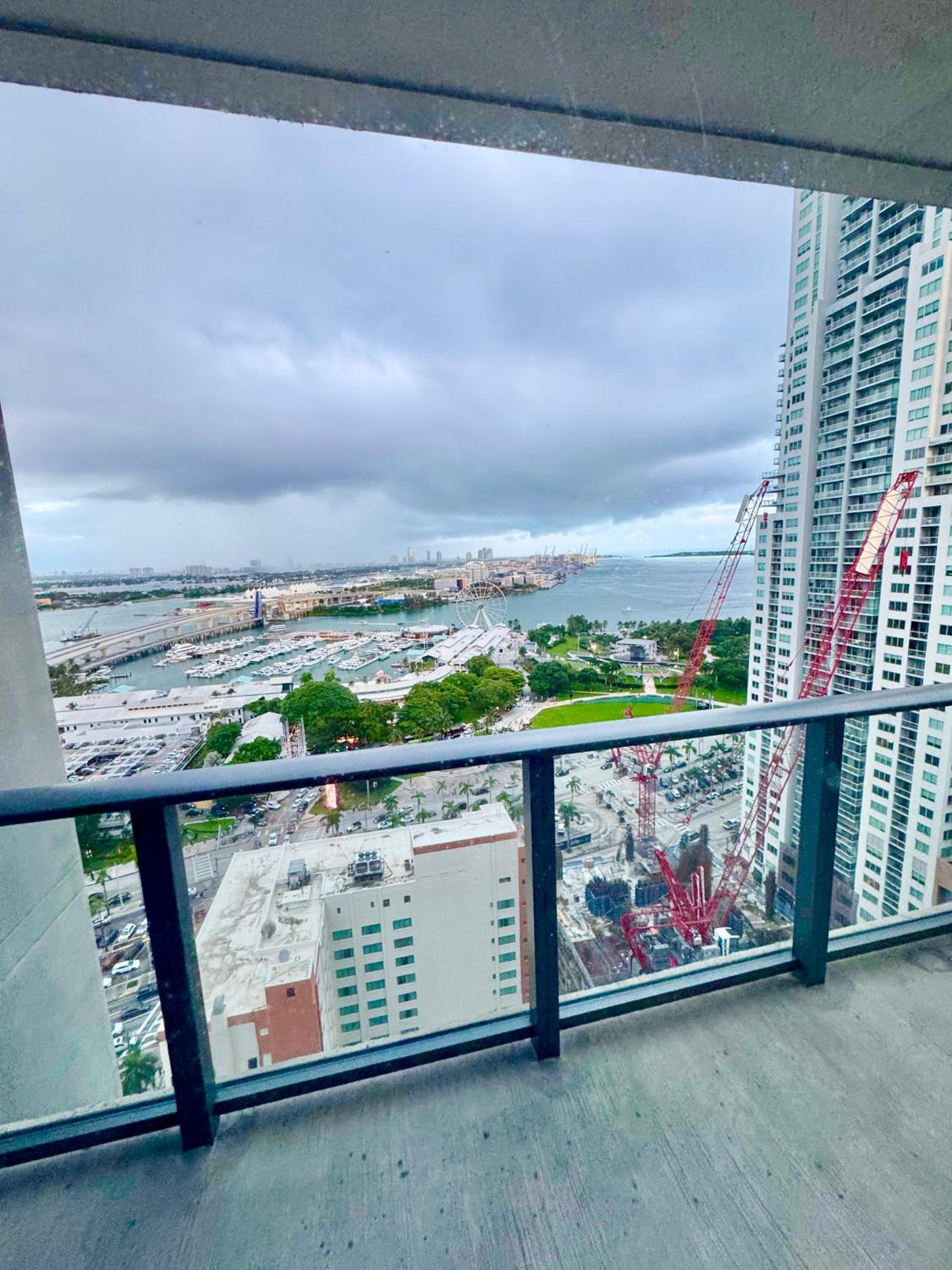 Mesmerizing Views Corner Condo — 22