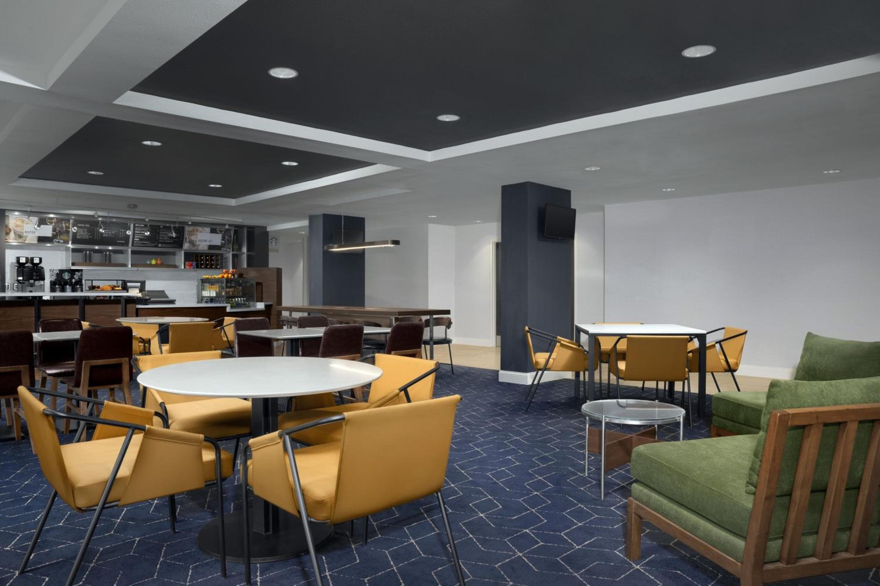 Courtyard by Marriott Orlando East/UCF Area — 29