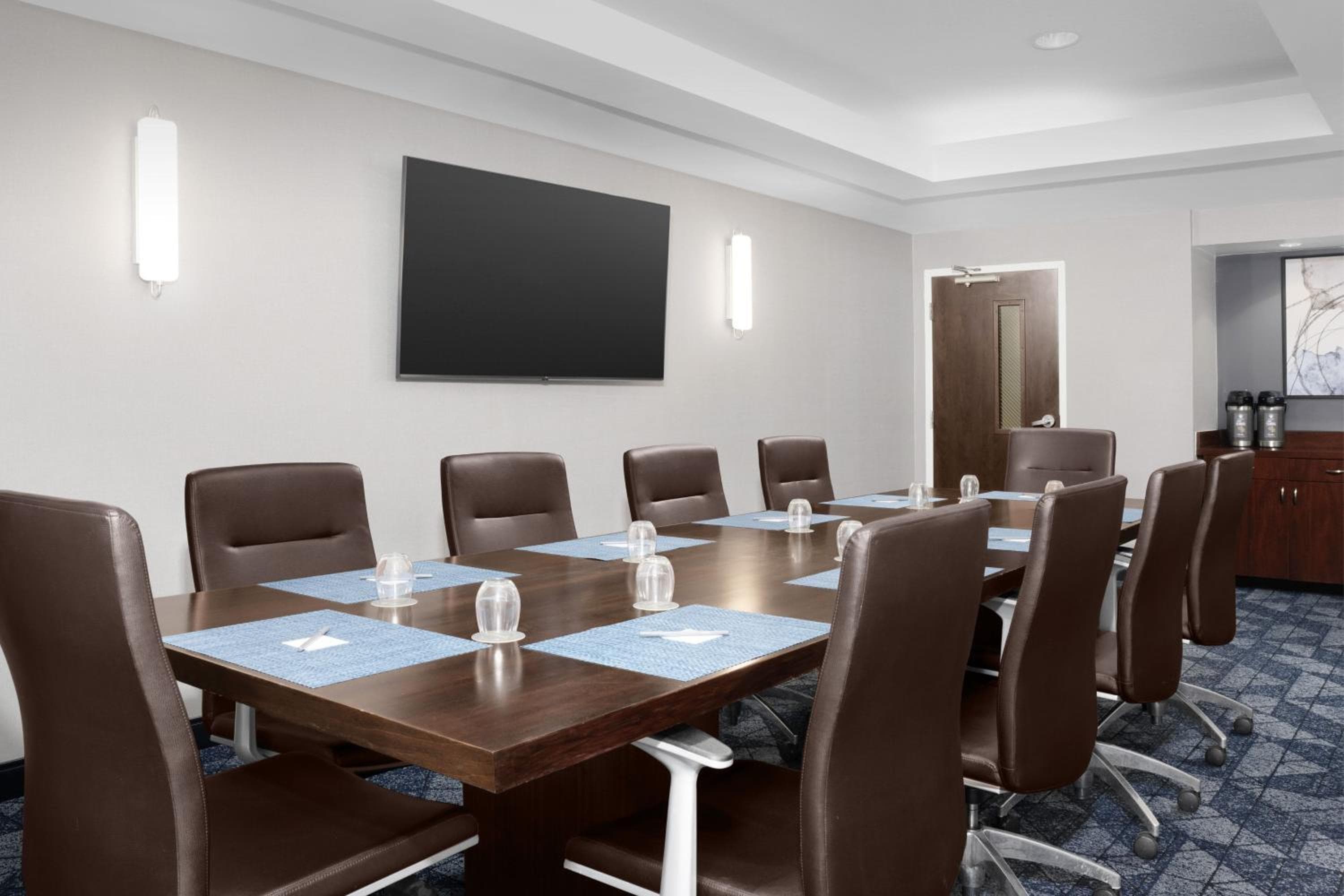 Courtyard by Marriott Orlando East/UCF Area — 20