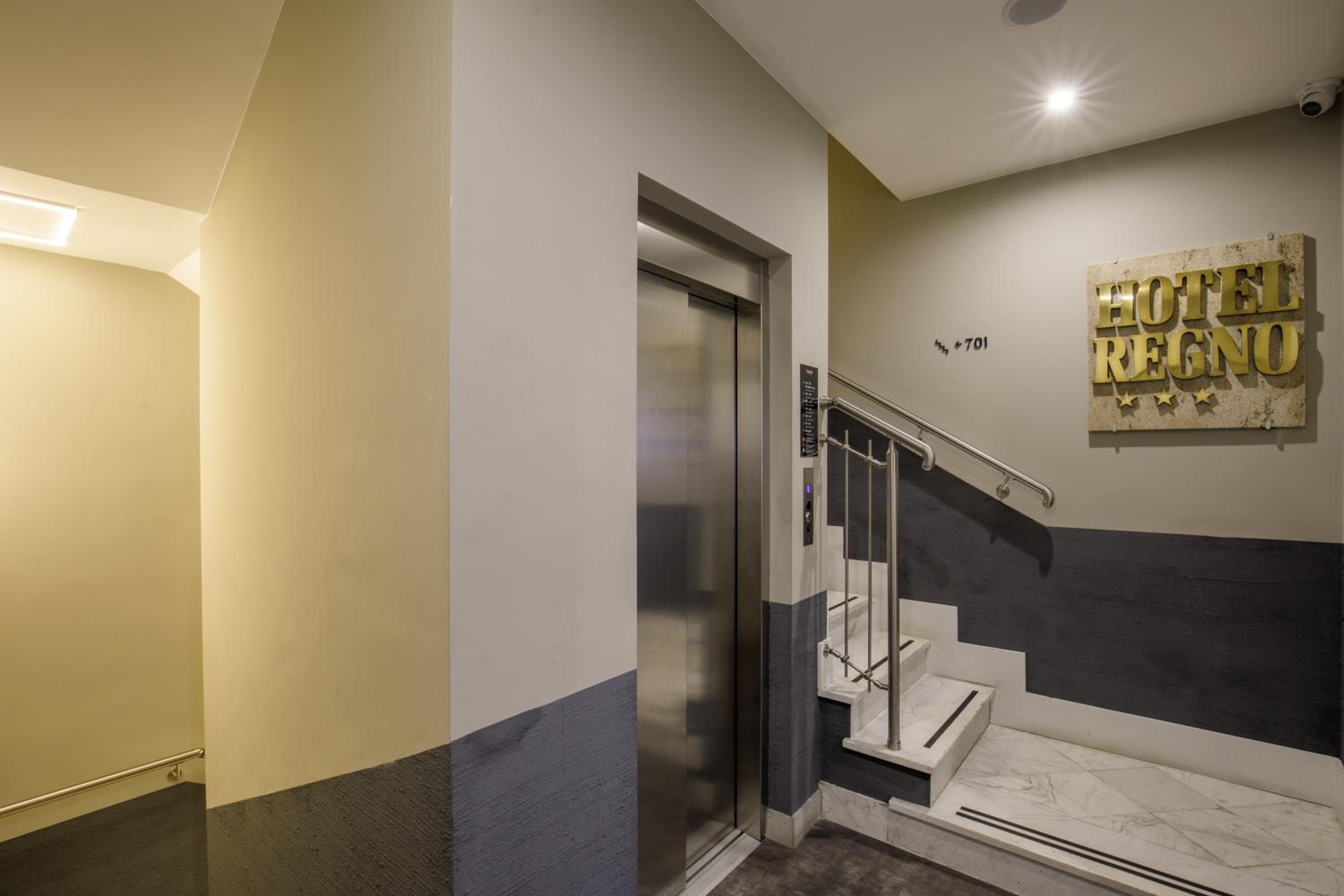 Hotel Regno — 1