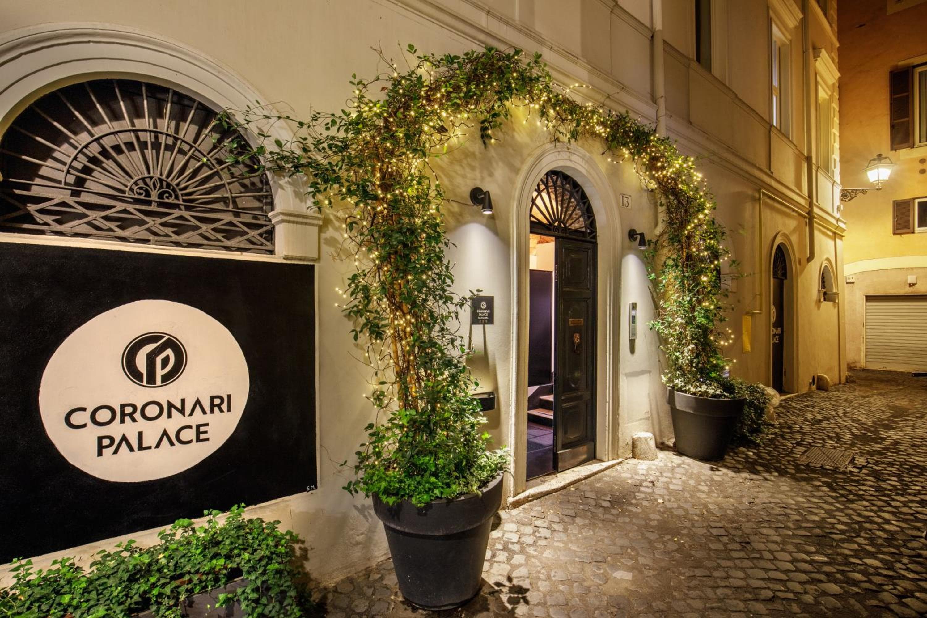 Coronari Palast — 1