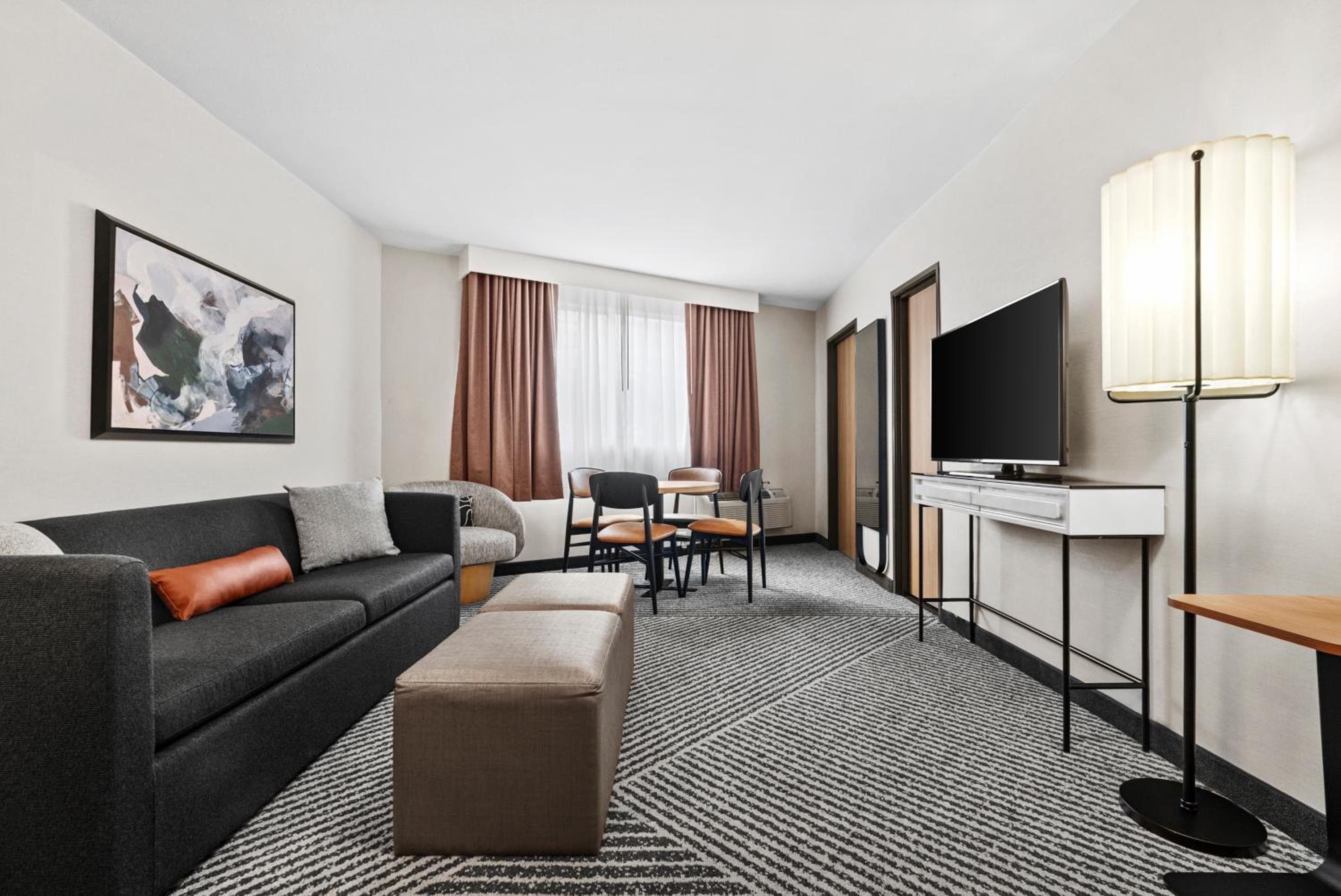 Royal Palace Westwood Hotel — 17