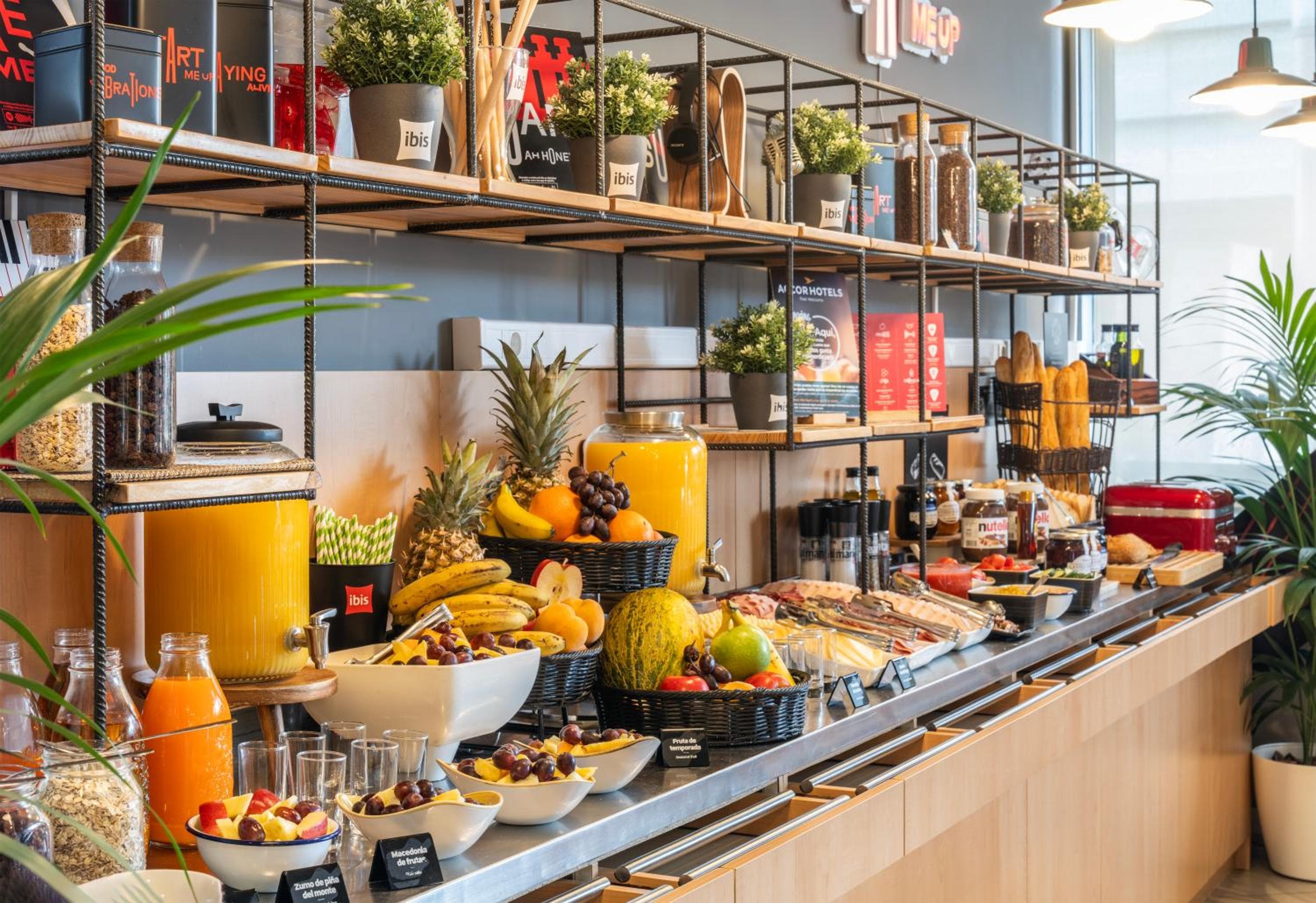Ibis Barcelona Meridiana — 5