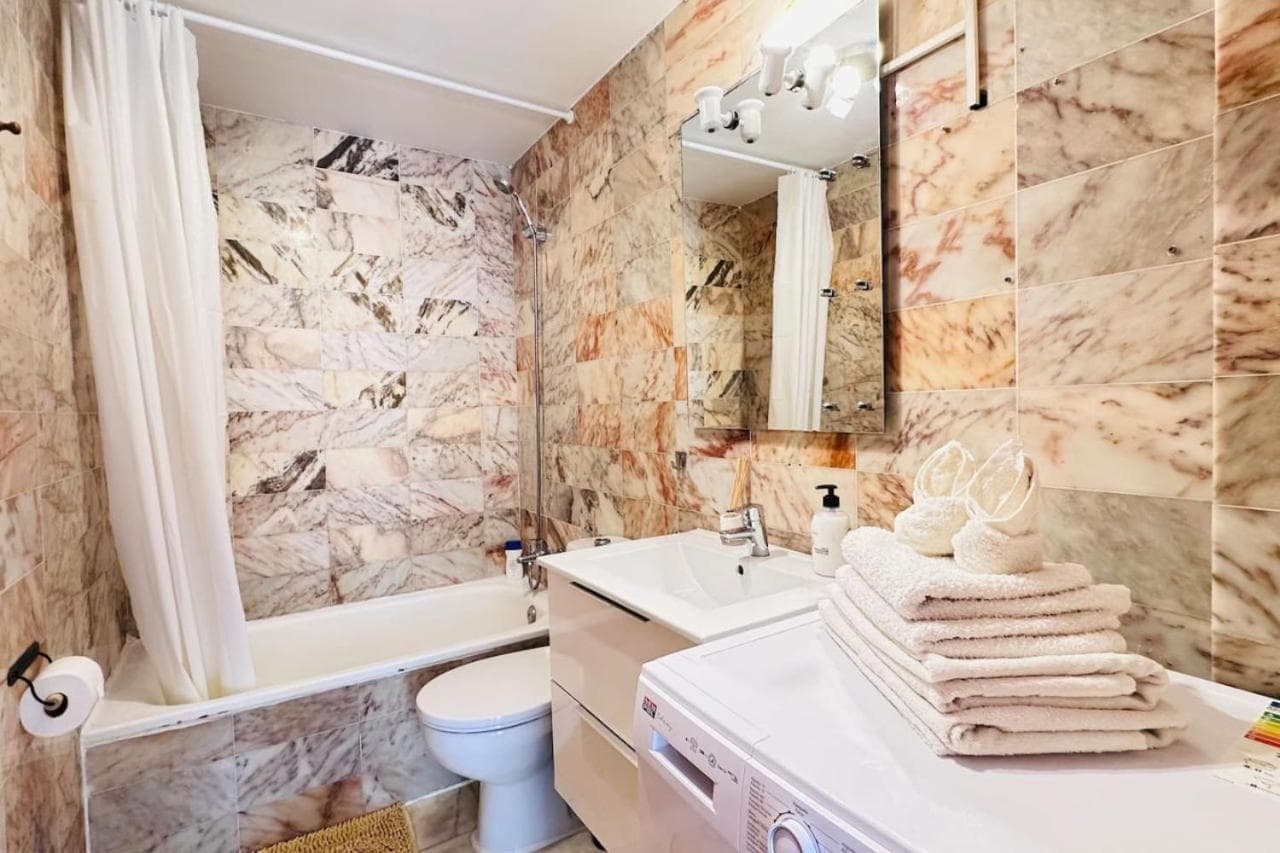 Las Americas Pool & Private Patio Apartment 10 — 5
