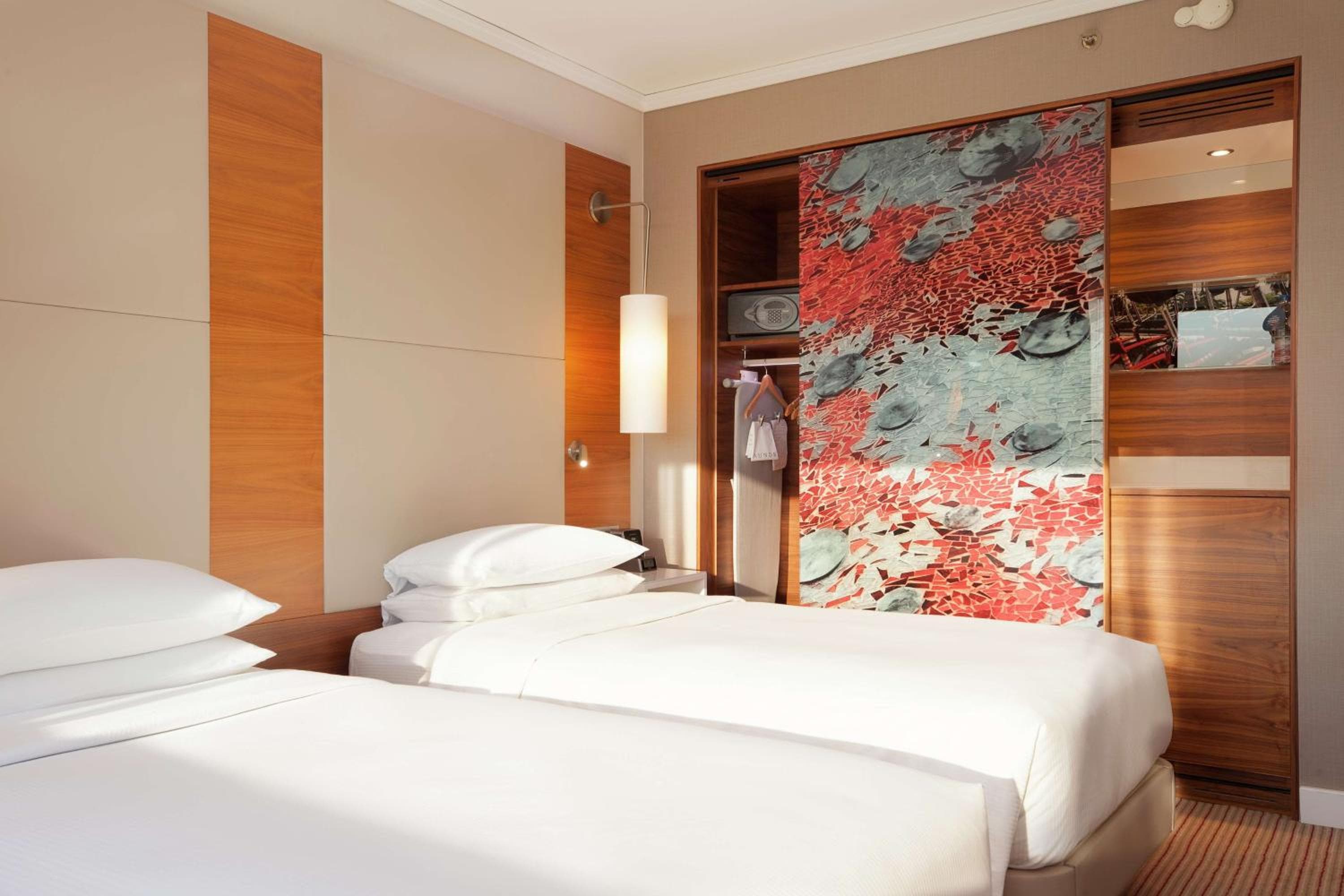 Hilton Barcelona — 13