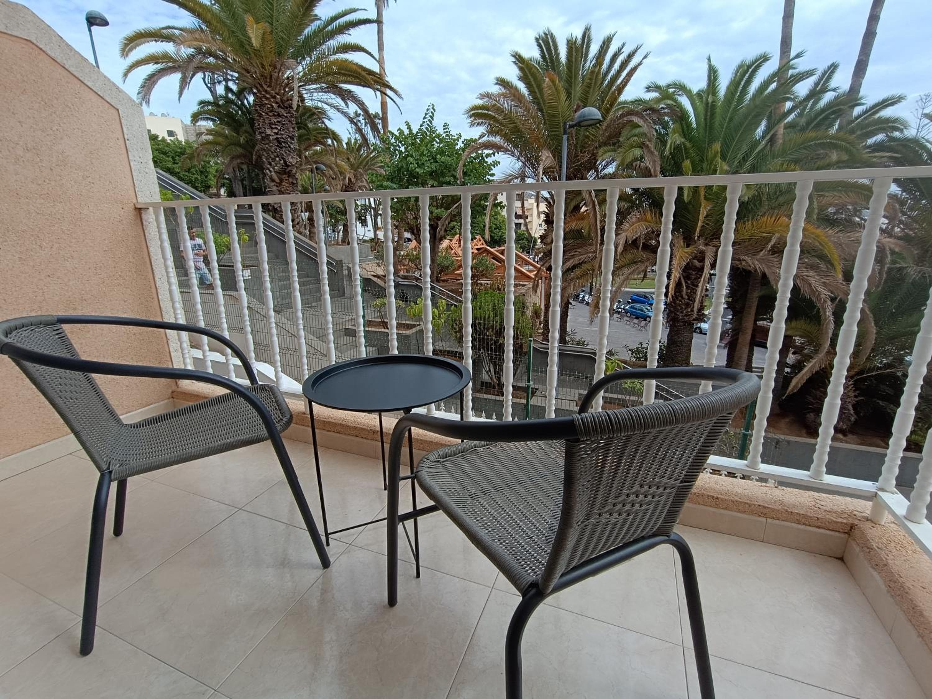 Zola Sea View Apartment, Las Vistas — 3