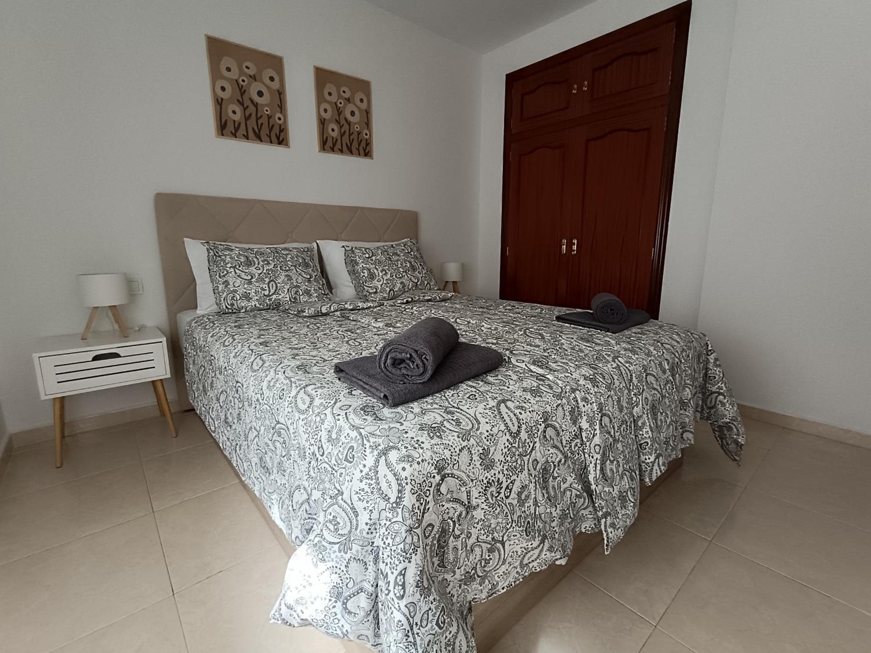 Zola Sea View Apartment, Las Vistas — 2