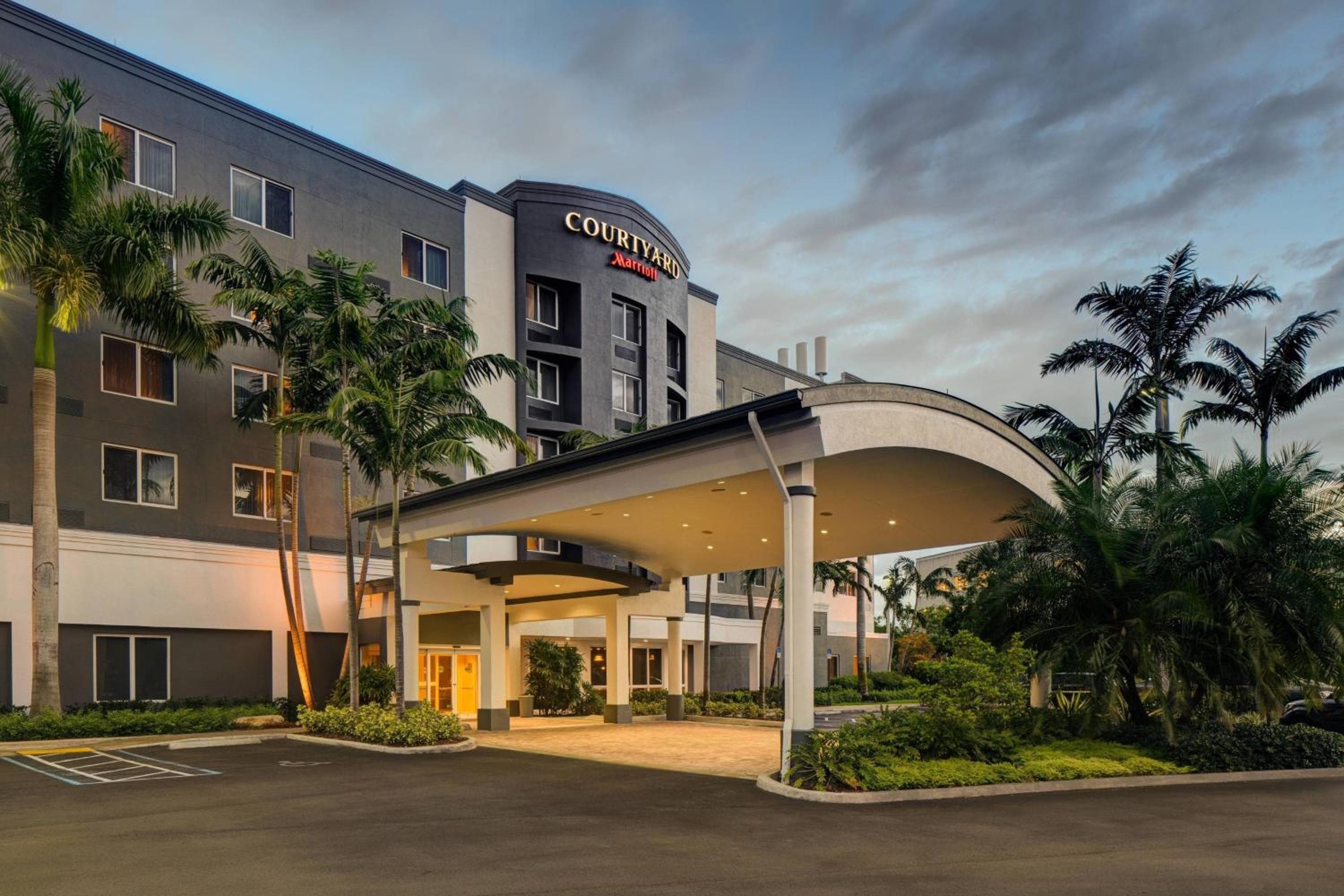 Courtyard by Marriott Miami West/FL Turnpike — 1