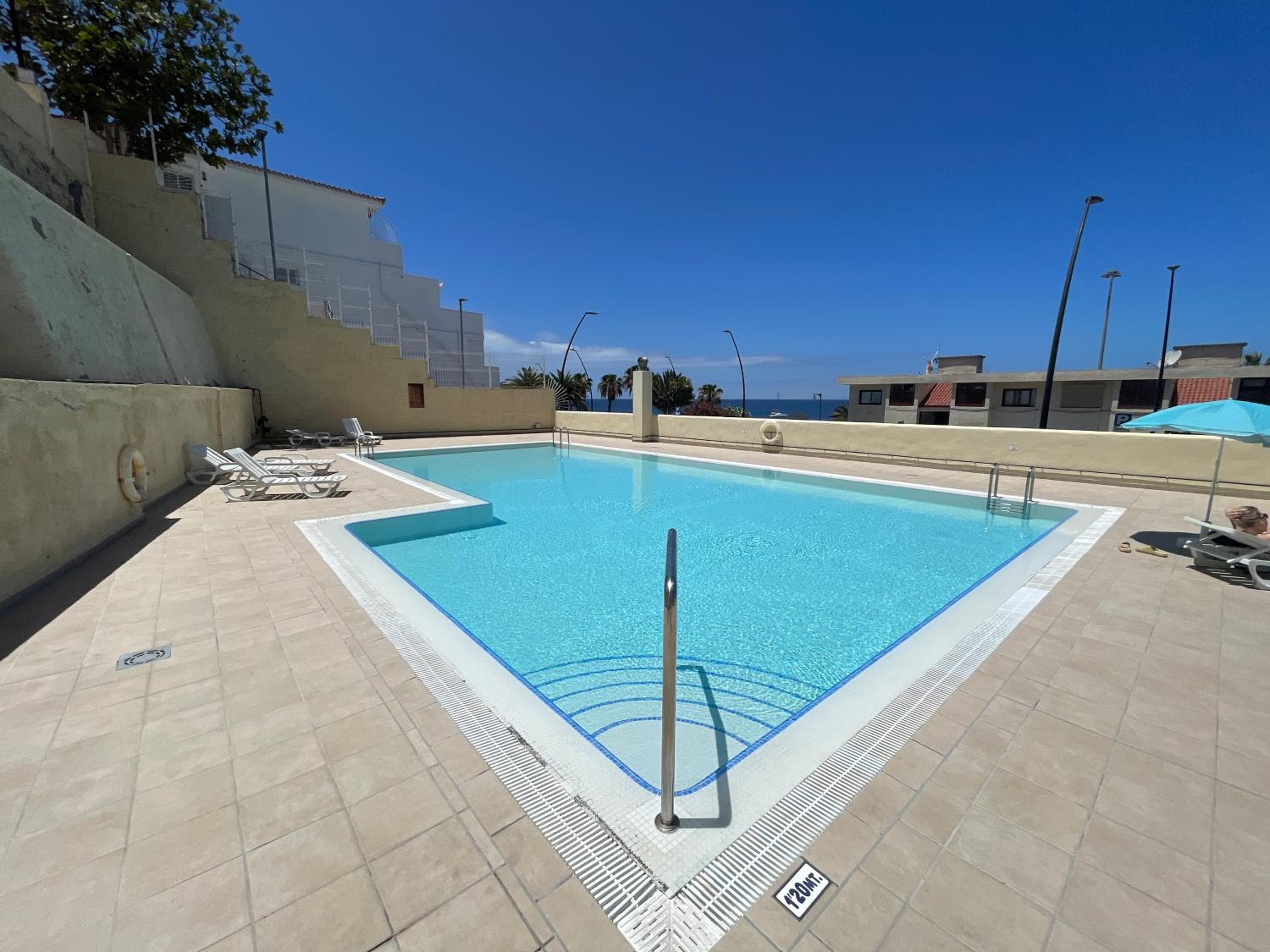 Playa Vistas Apartment 2 Bed Terrace Pool & AC — 1