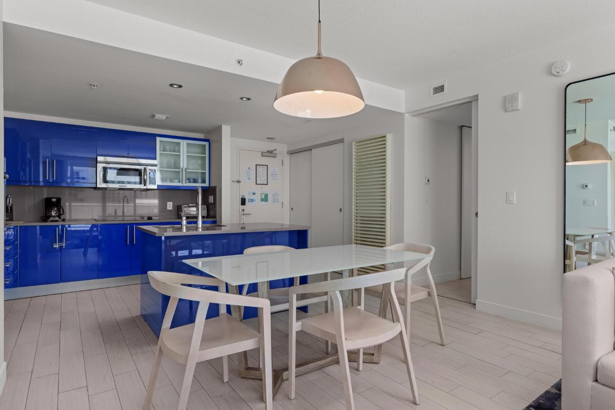 2BR W Residence FLL, 2 pools, hot tub, large balcony, OCEAN VIEWS — 23