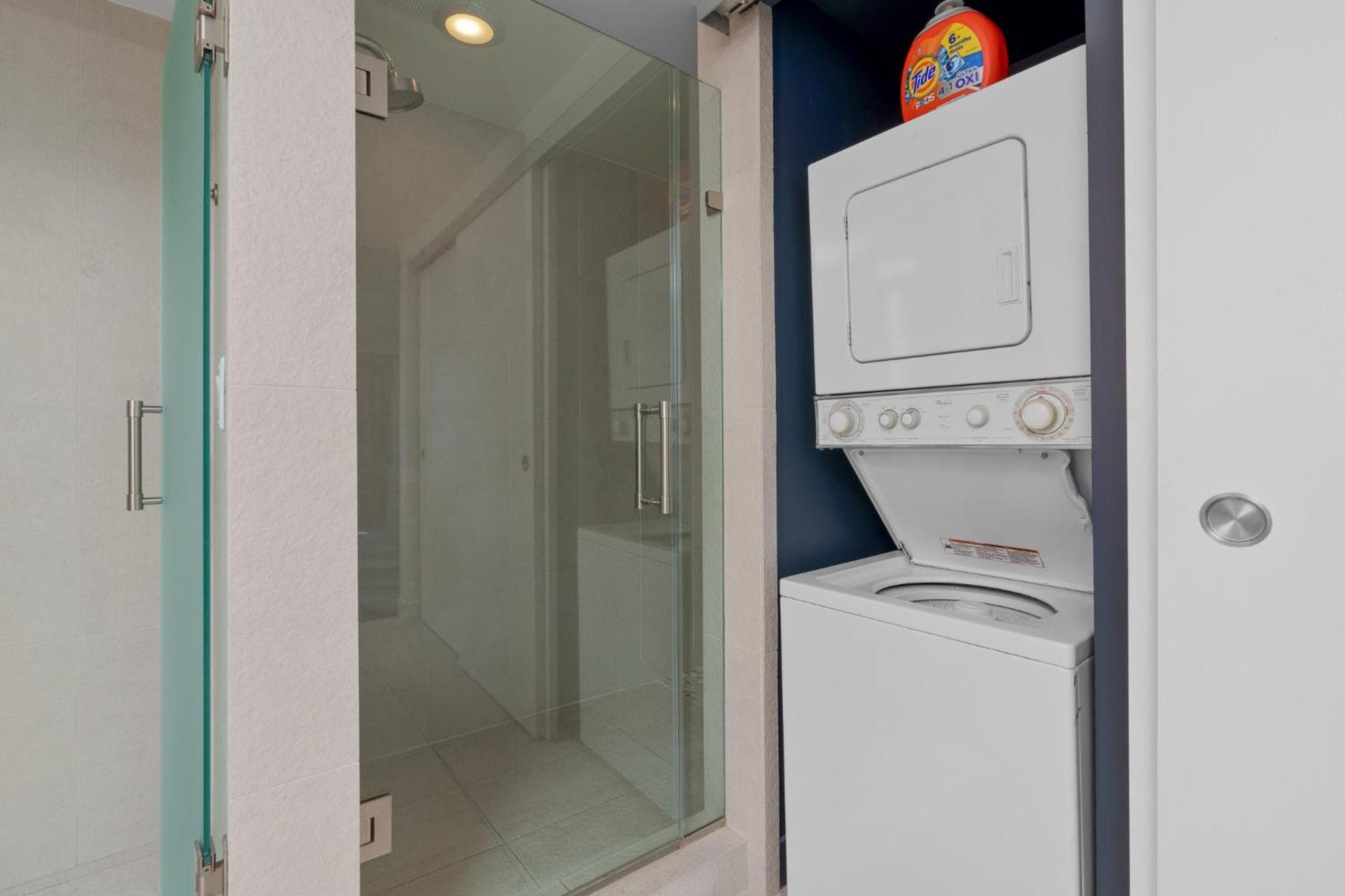 2BR W Residence FLL, OCEAN VIEWS, Infinity pool, hot tub, large balcony, easy amentiy access — 15