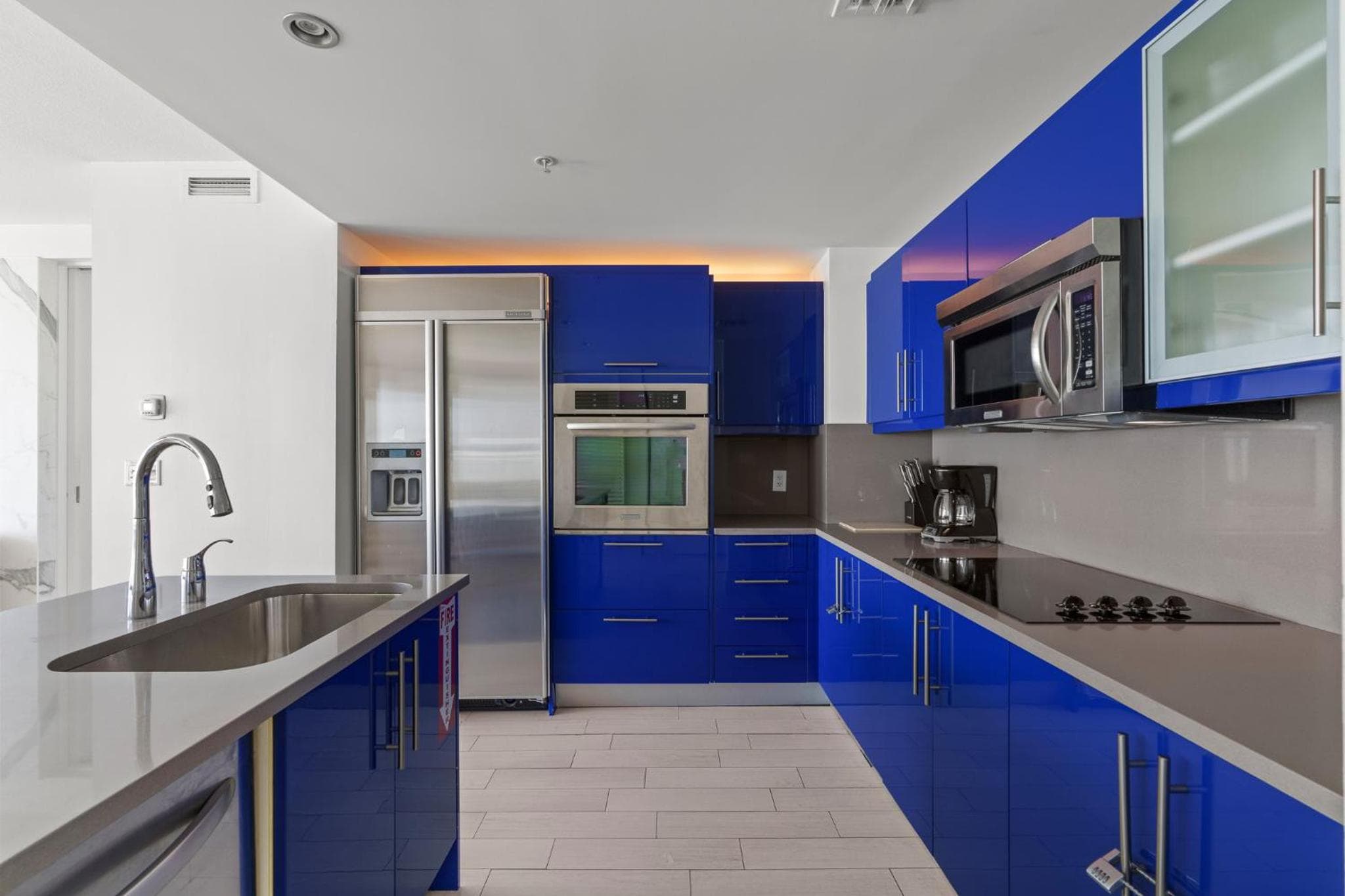 2BR W Residence FLL, OCEAN VIEWS, Infinity pool, hot tub, large balcony, easy amentiy access — 5