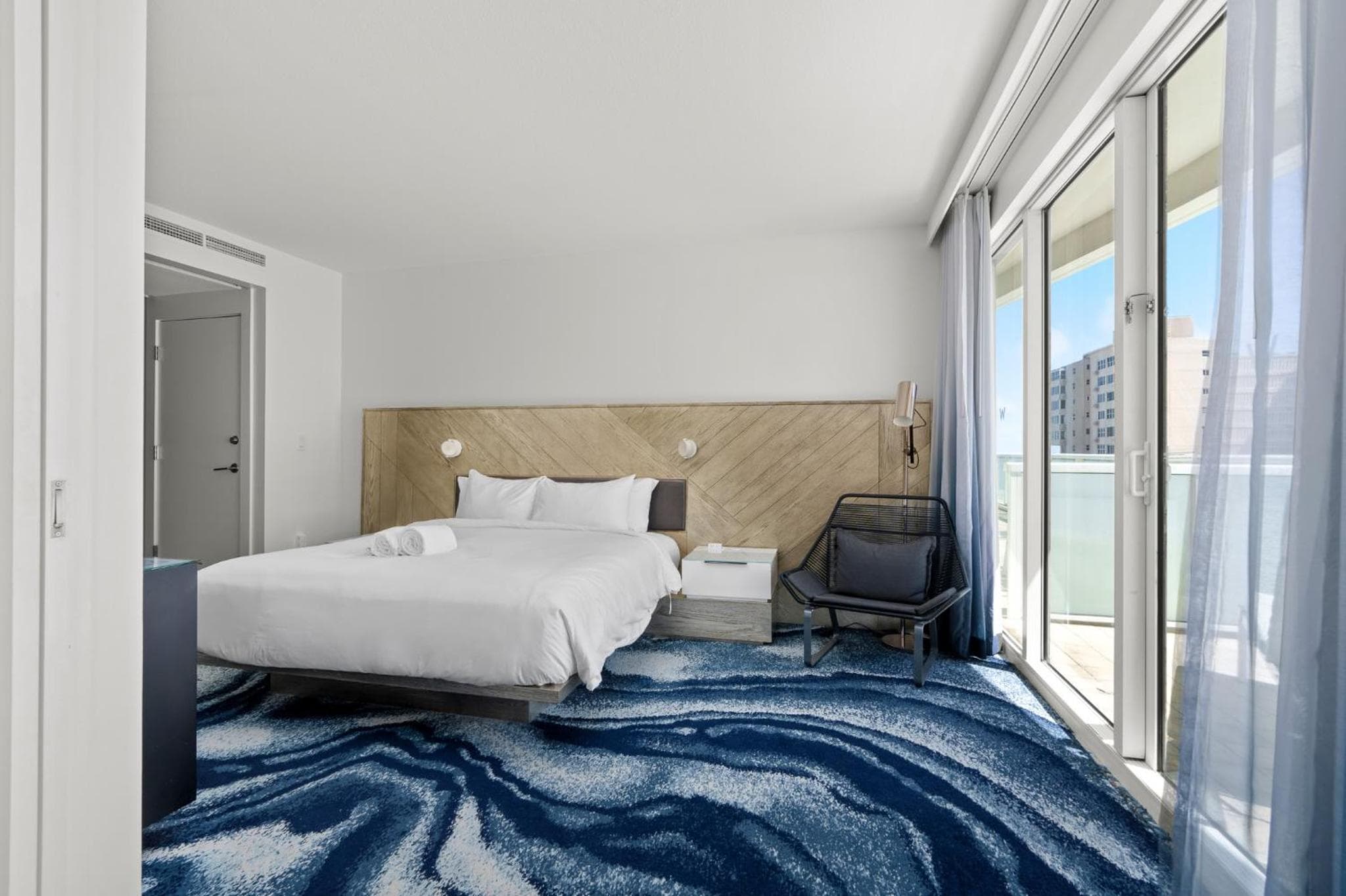 2BR W Residence FLL, OCEAN VIEWS, Infinity pool, hot tub, large balcony, easy amentiy access — 29