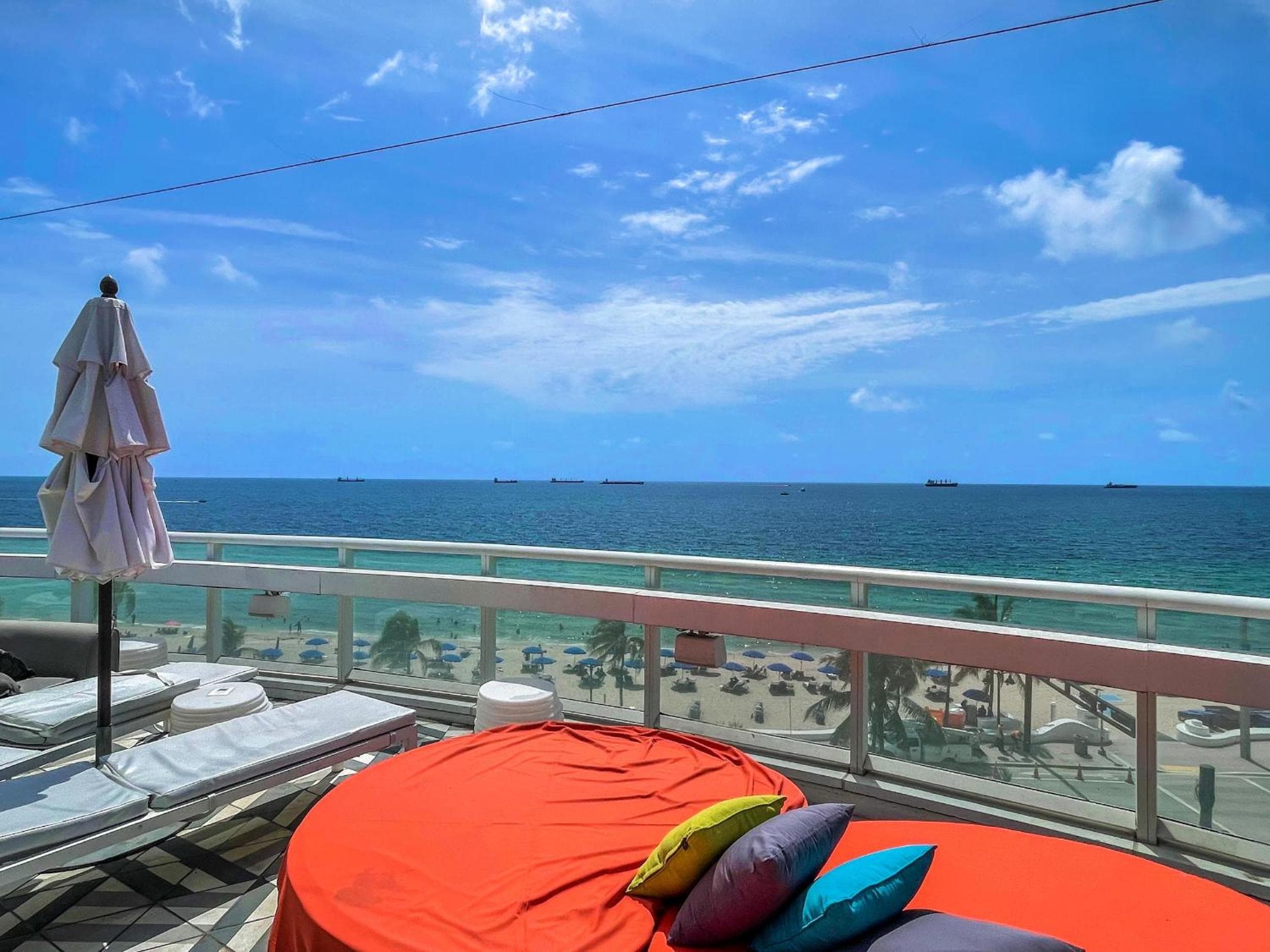 2BR W Residence FLL, 2 pools, hot tub, large balcony, OCEAN VIEWS — 21