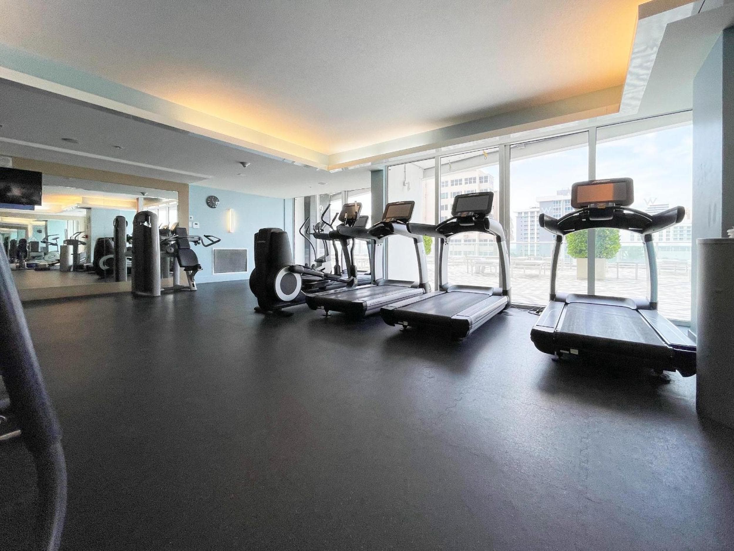 2BR W Residence FLL, 2 pools, hot tub, large balcony, OCEAN VIEWS — 18