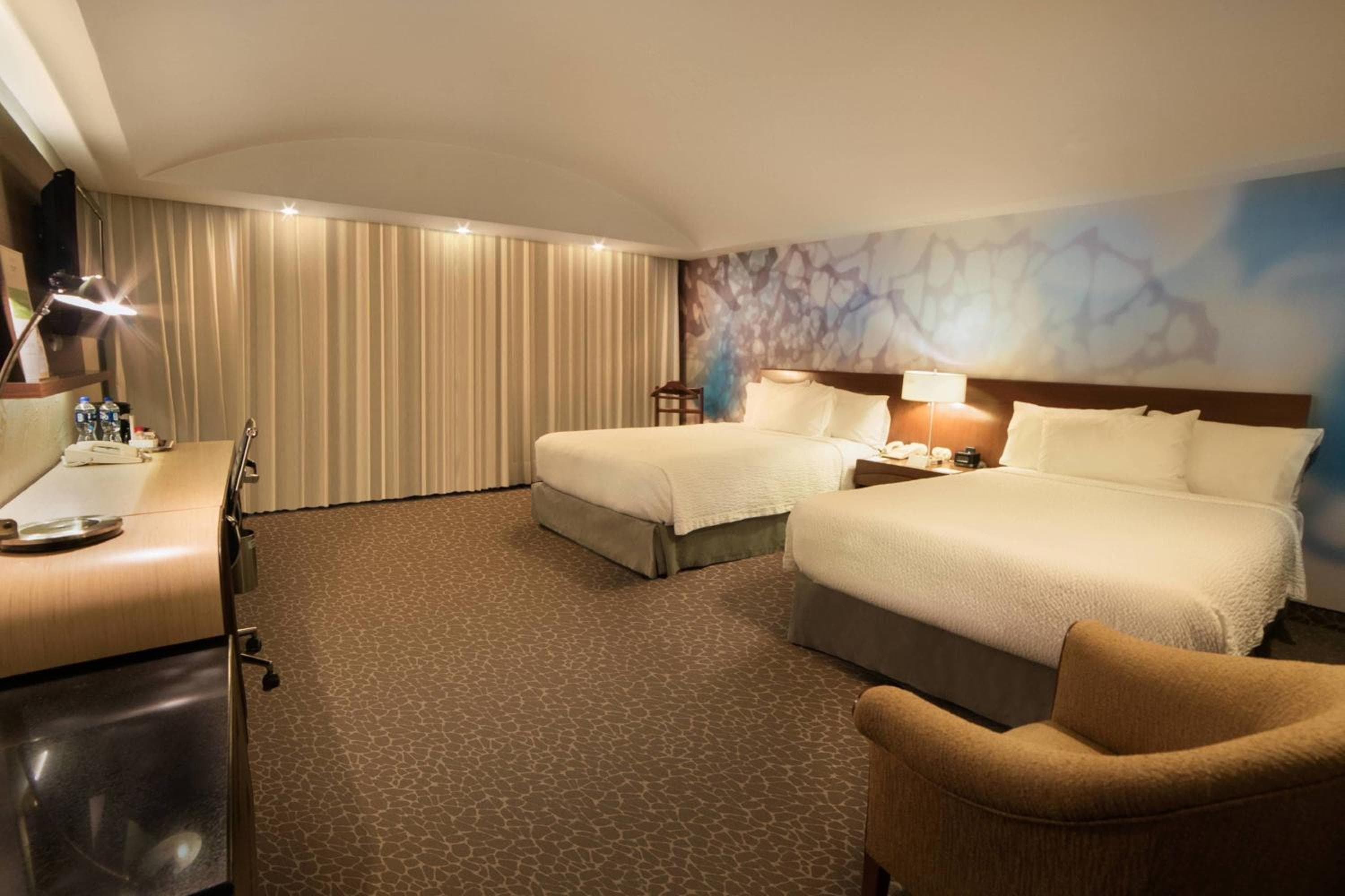 Courtyard by Marriott Mexico City Revolucion — 25