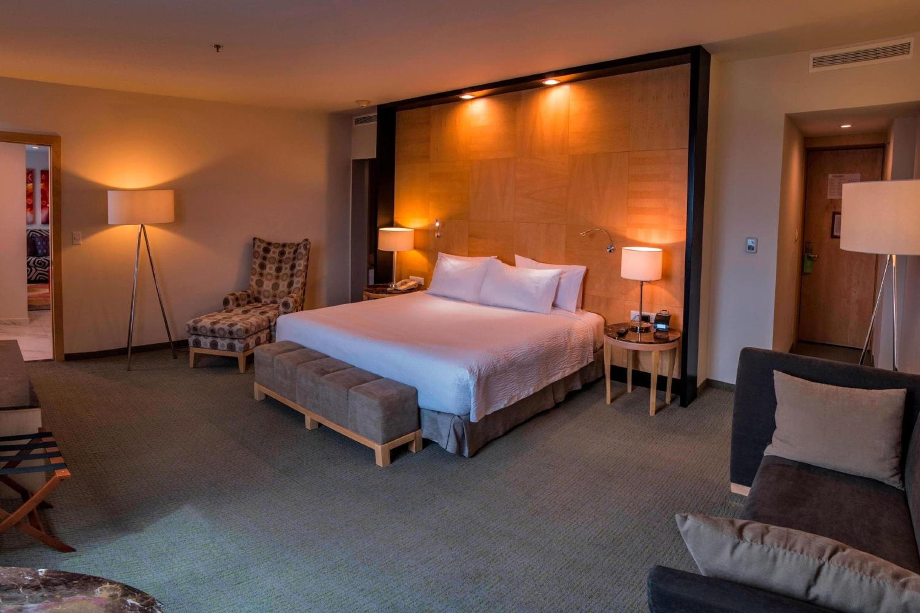 Courtyard by Marriott Mexico City Revolucion — 21