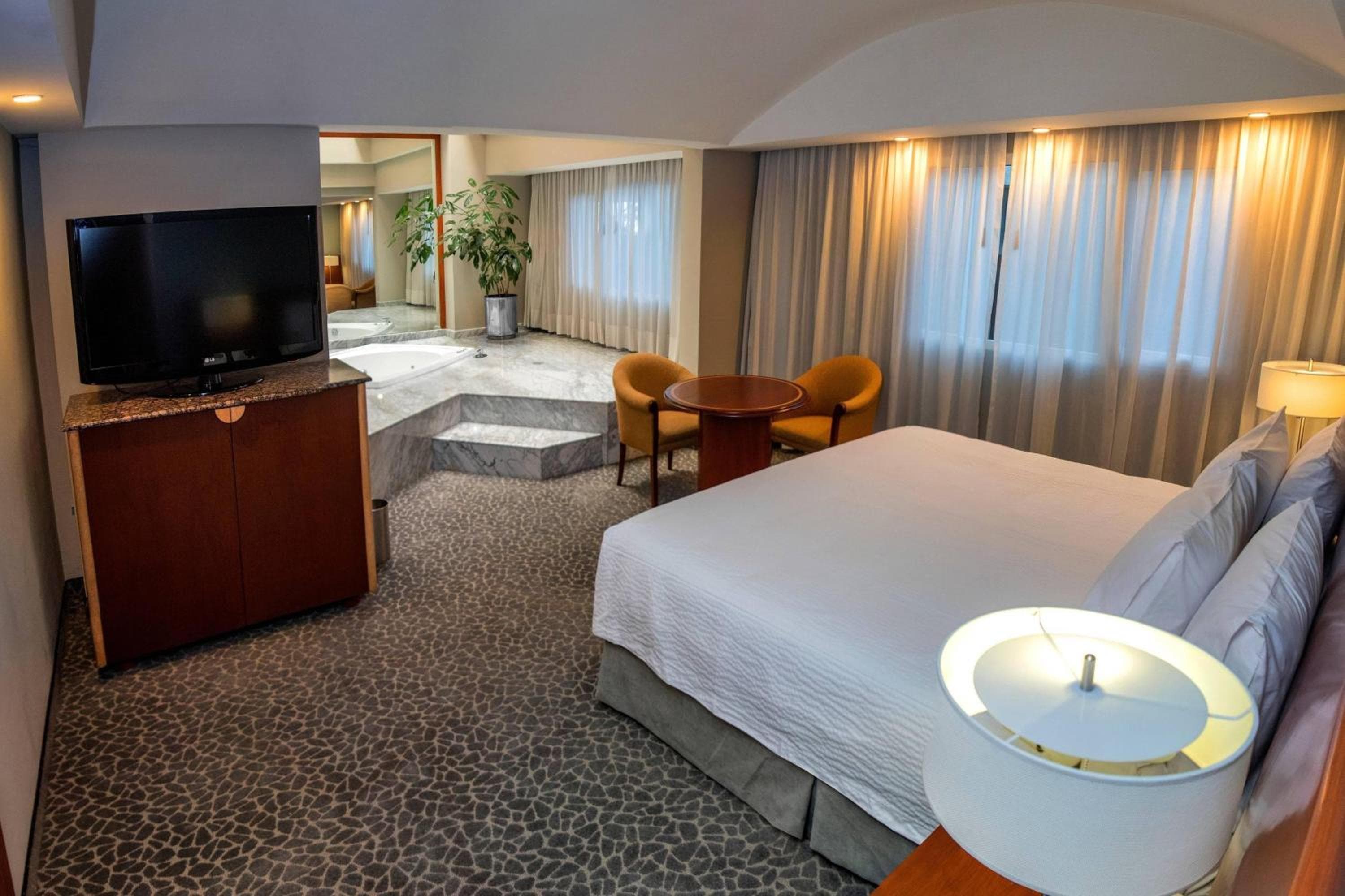 Courtyard by Marriott Mexico City Revolucion — 19