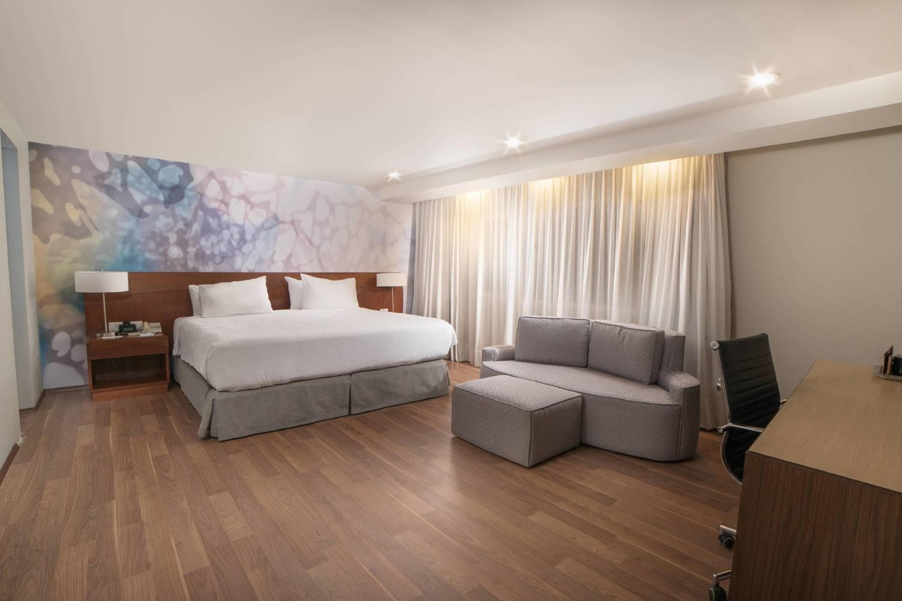 Courtyard by Marriott Mexico City Revolucion — 18