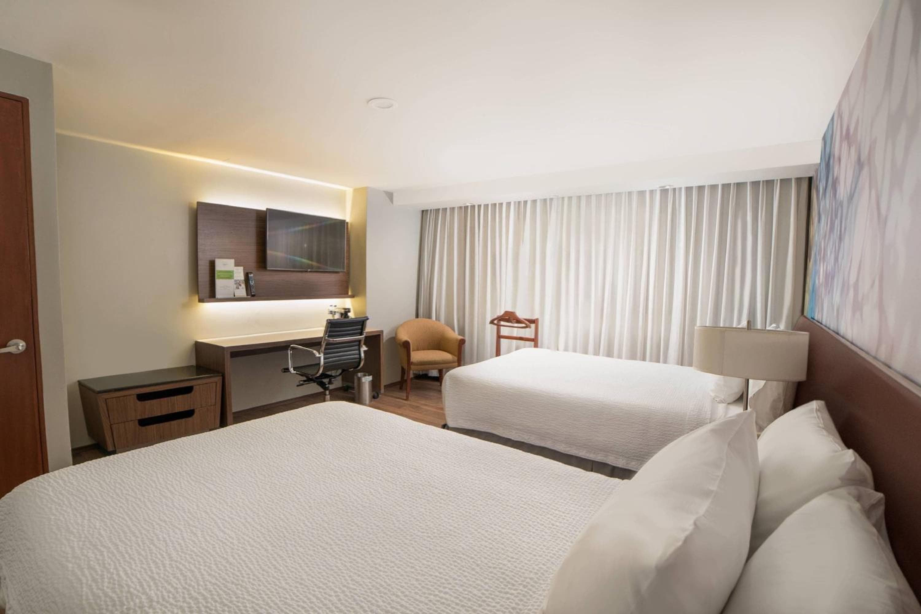 Courtyard by Marriott Mexico City Revolucion — 27