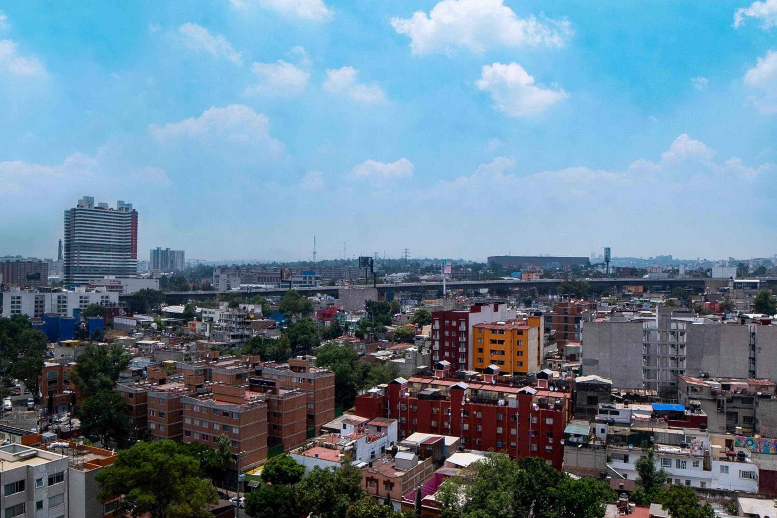 Courtyard by Marriott Mexico City Revolucion — 11