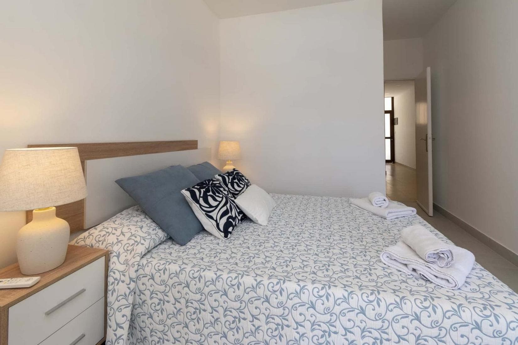 Sea Breeze Frontline Apartment — 3
