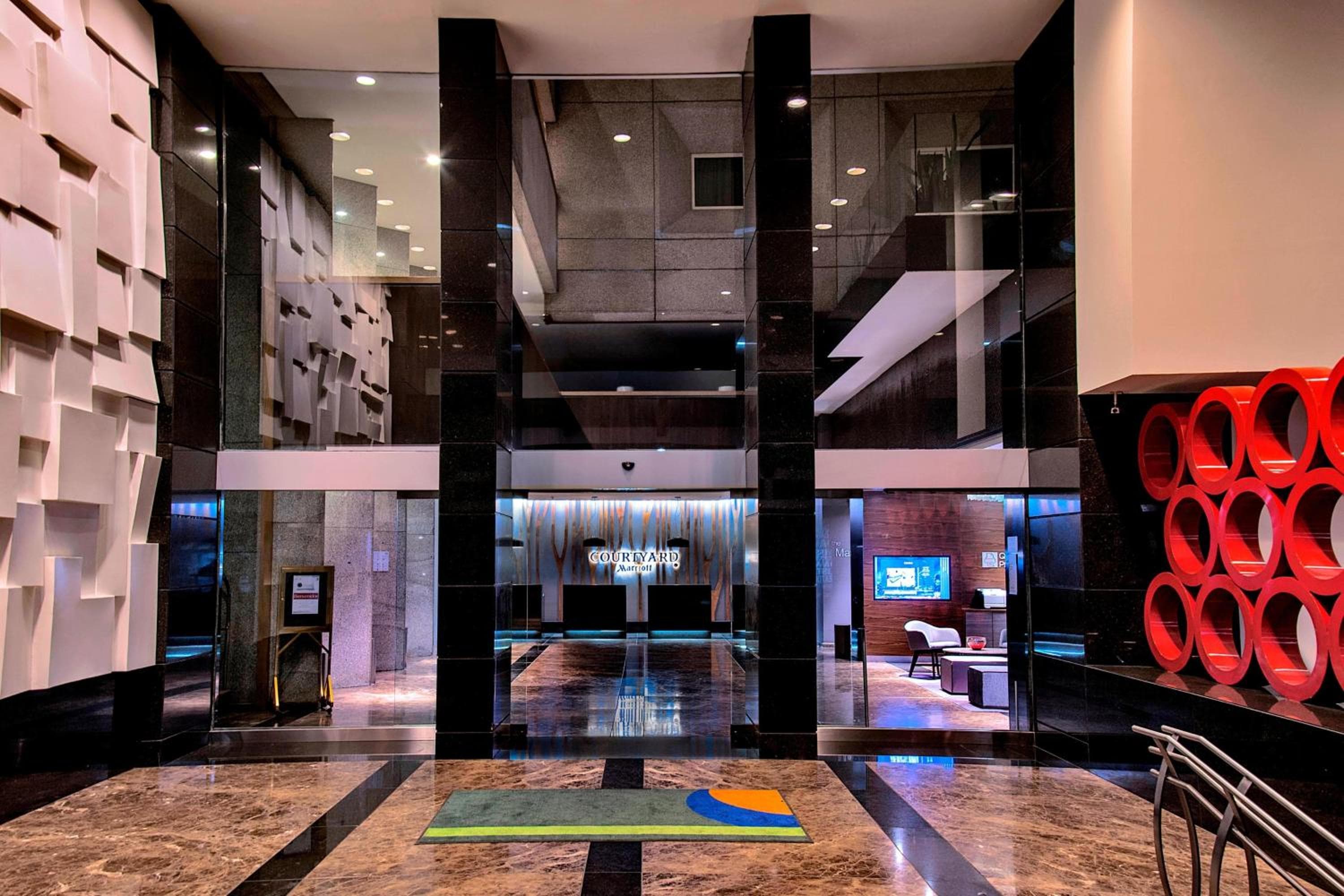 Courtyard by Marriott Mexico City Revolucion — 23