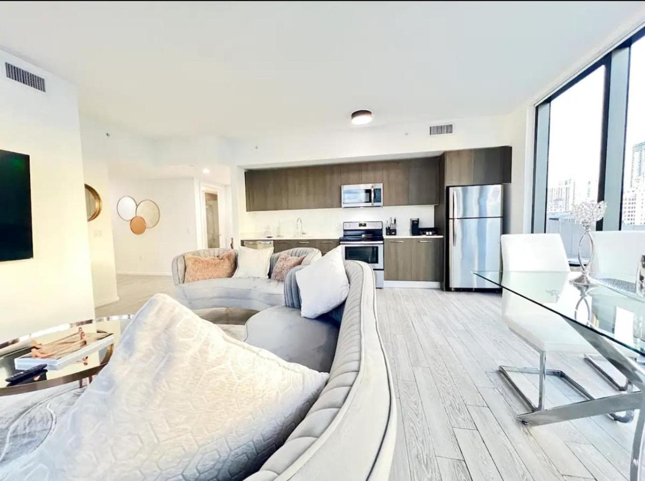 3BR, King Beds 3BA, Biscayne Bay Luxury Ambiance — 30