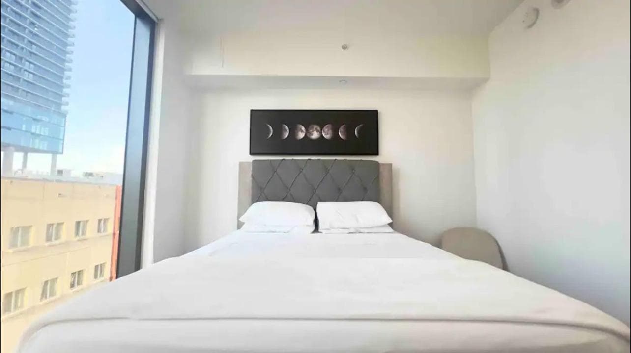 3BR, King Beds 3BA, Biscayne Bay Luxury Ambiance — 8
