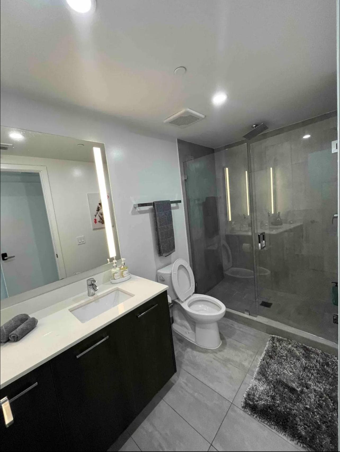 X Lounge II-Highline Corner Residence — 8