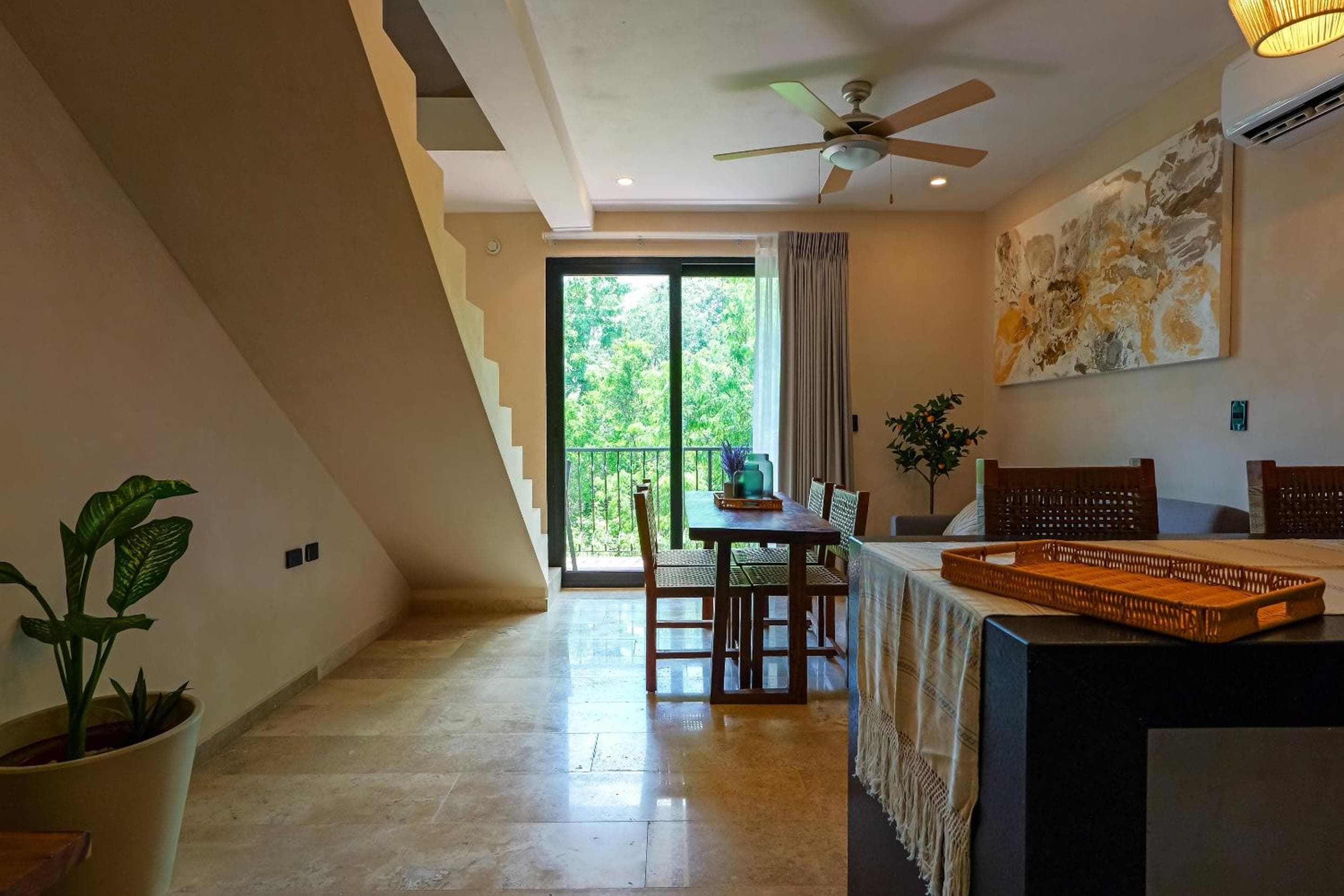 Calea Tulum — 10