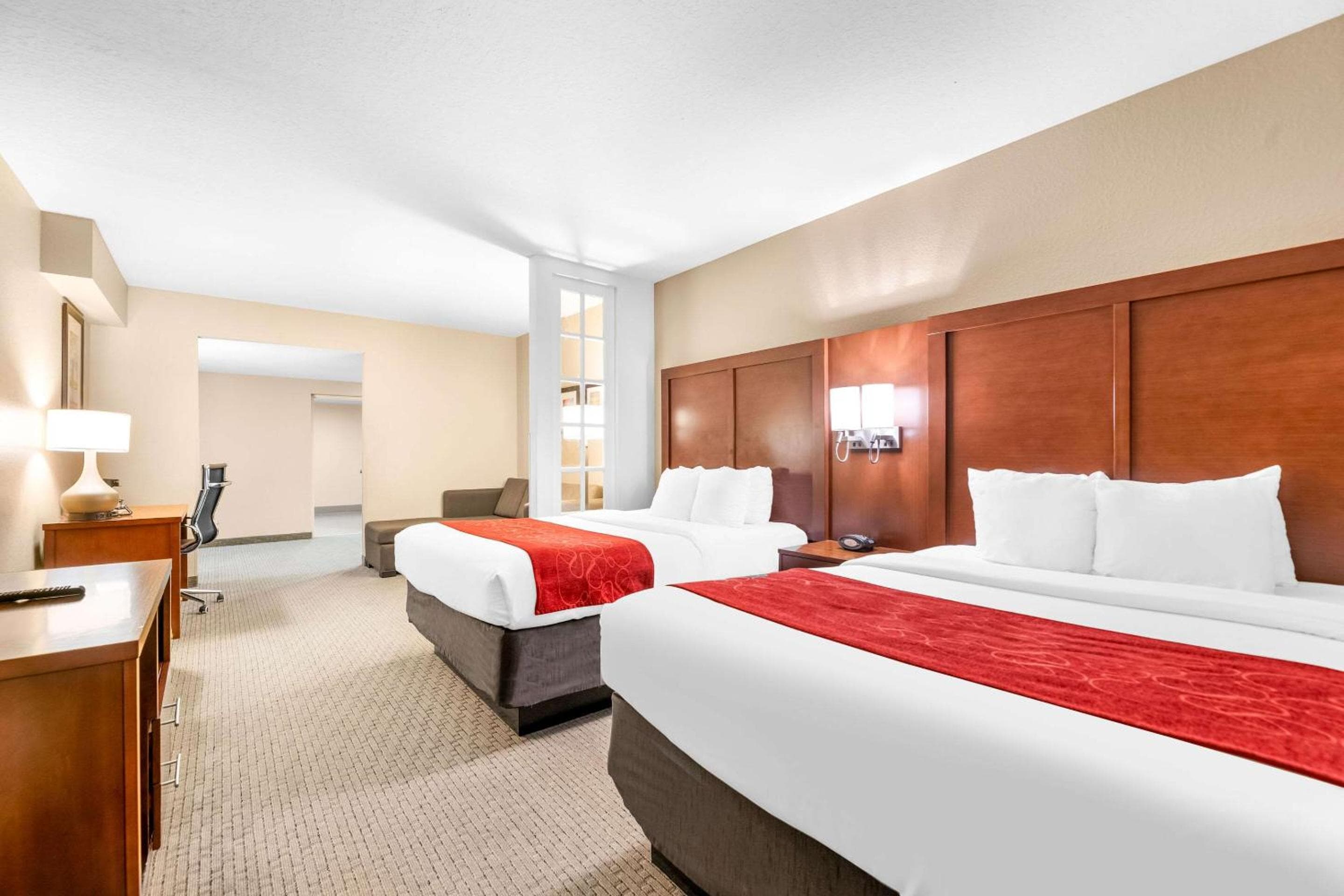 Comfort Suites Orlando Airport — 6