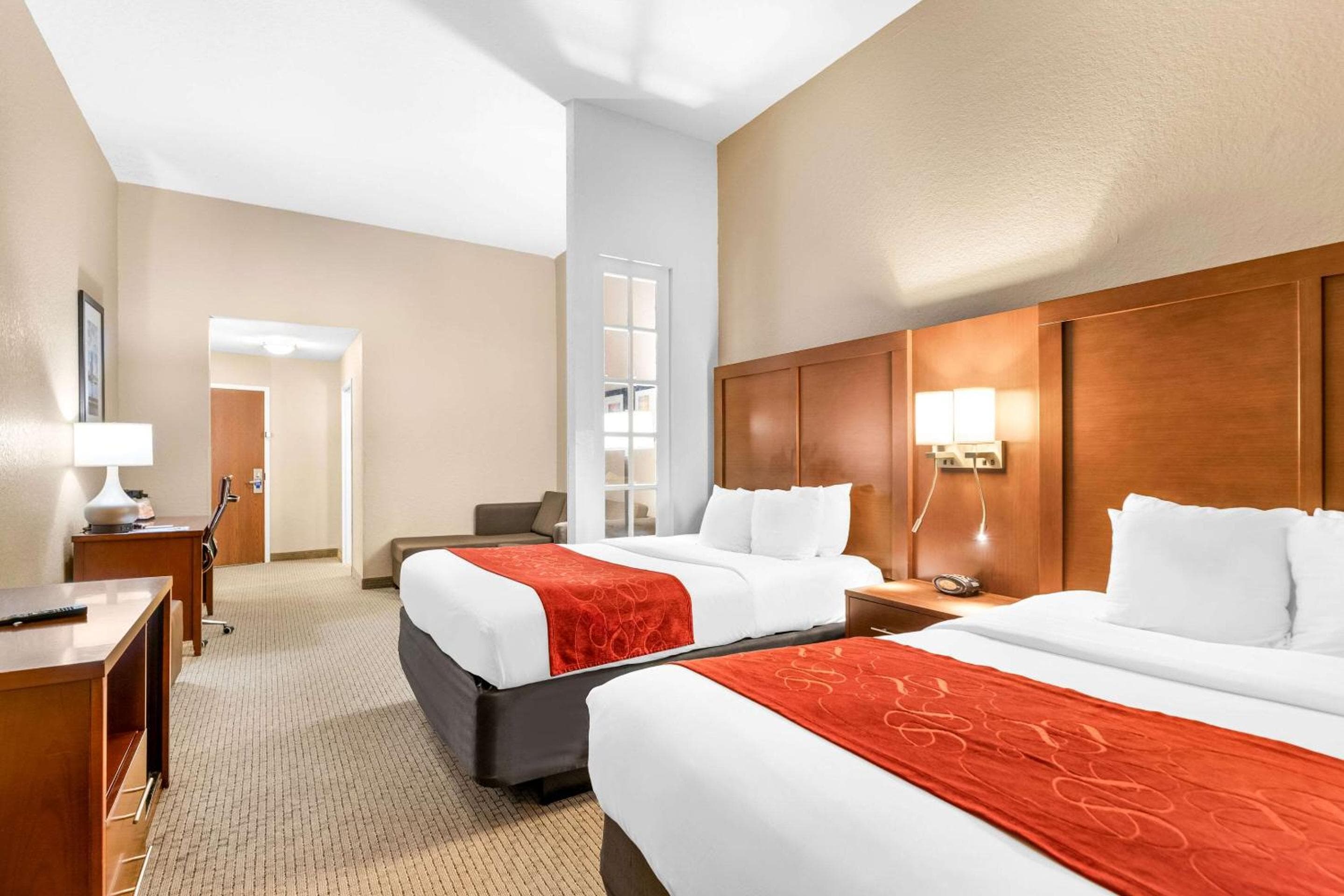 Comfort Suites Orlando Airport — 11