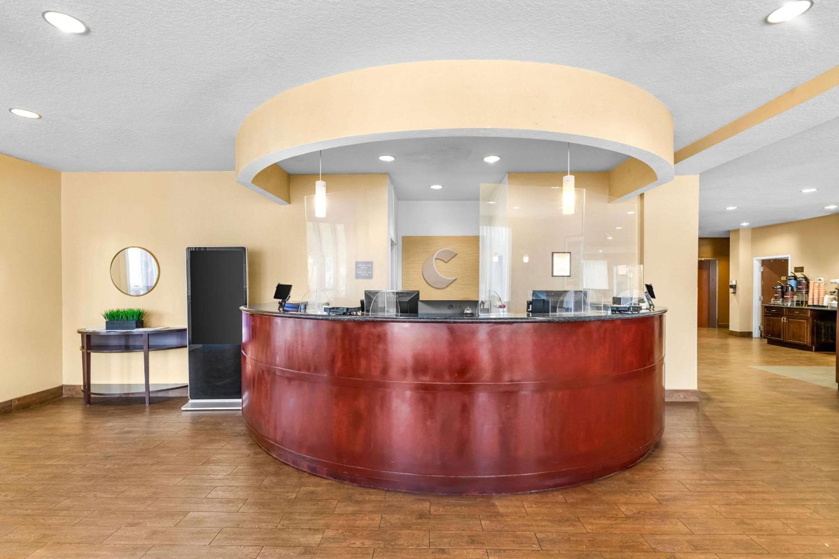 Comfort Suites Orlando Airport — 3