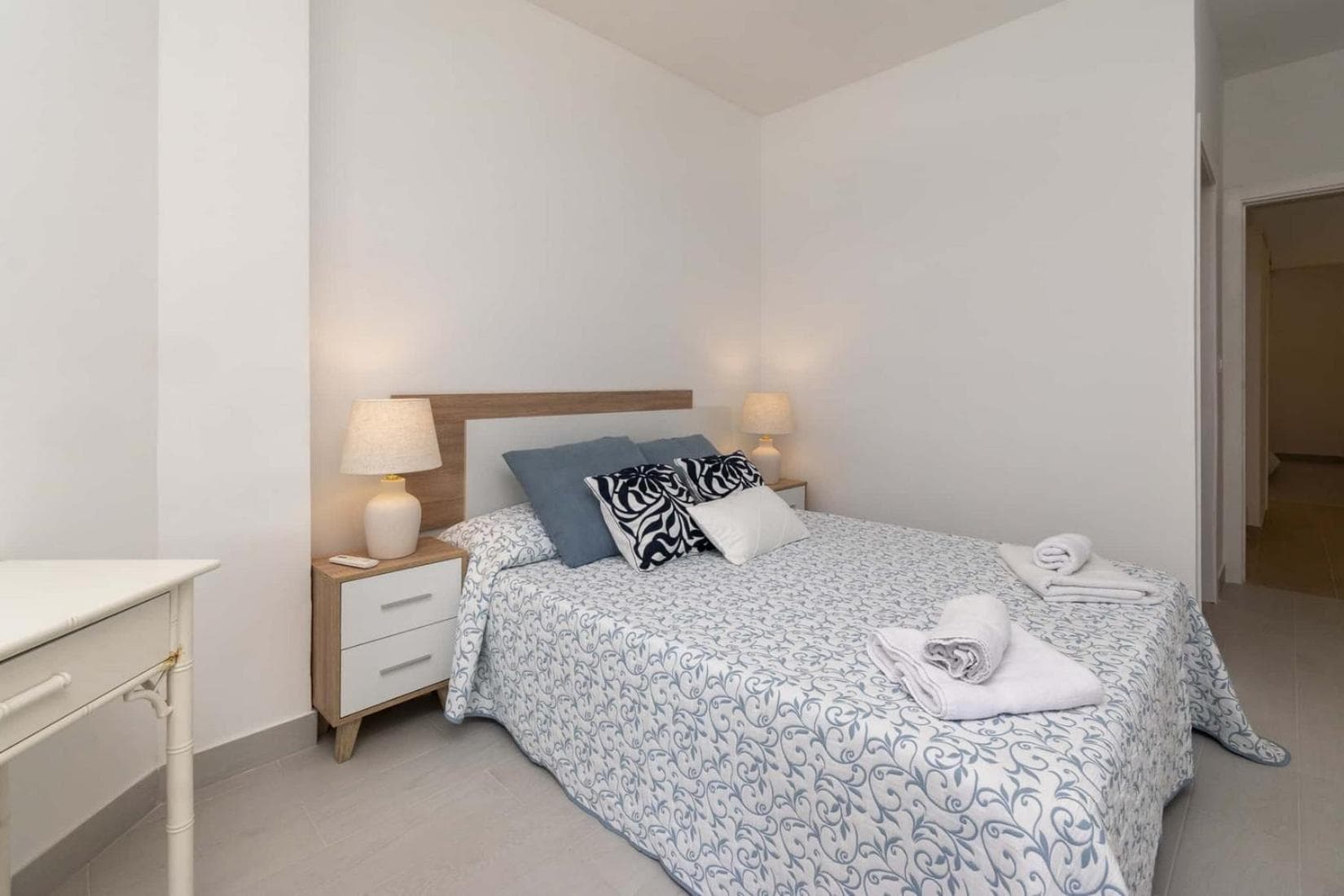 Sea Breeze Frontline Apartment — 4