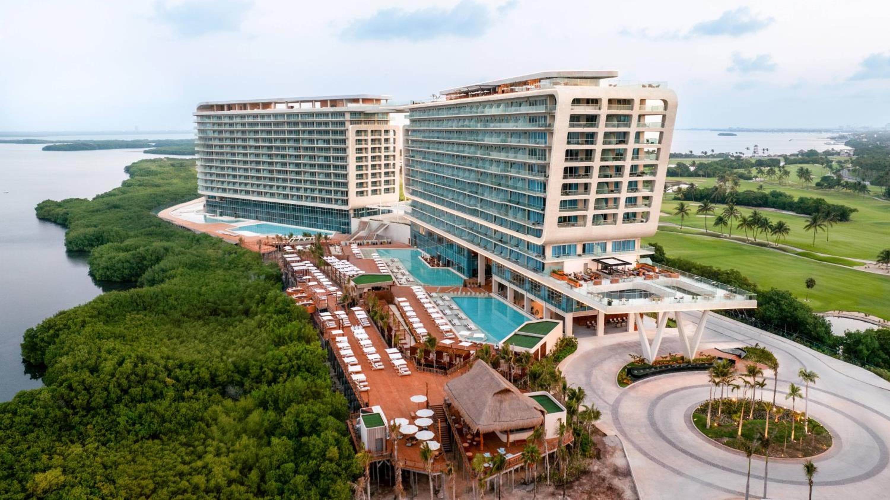Hyatt Vivid Grand Island Cancun-All Inclusive Adults Only — 1