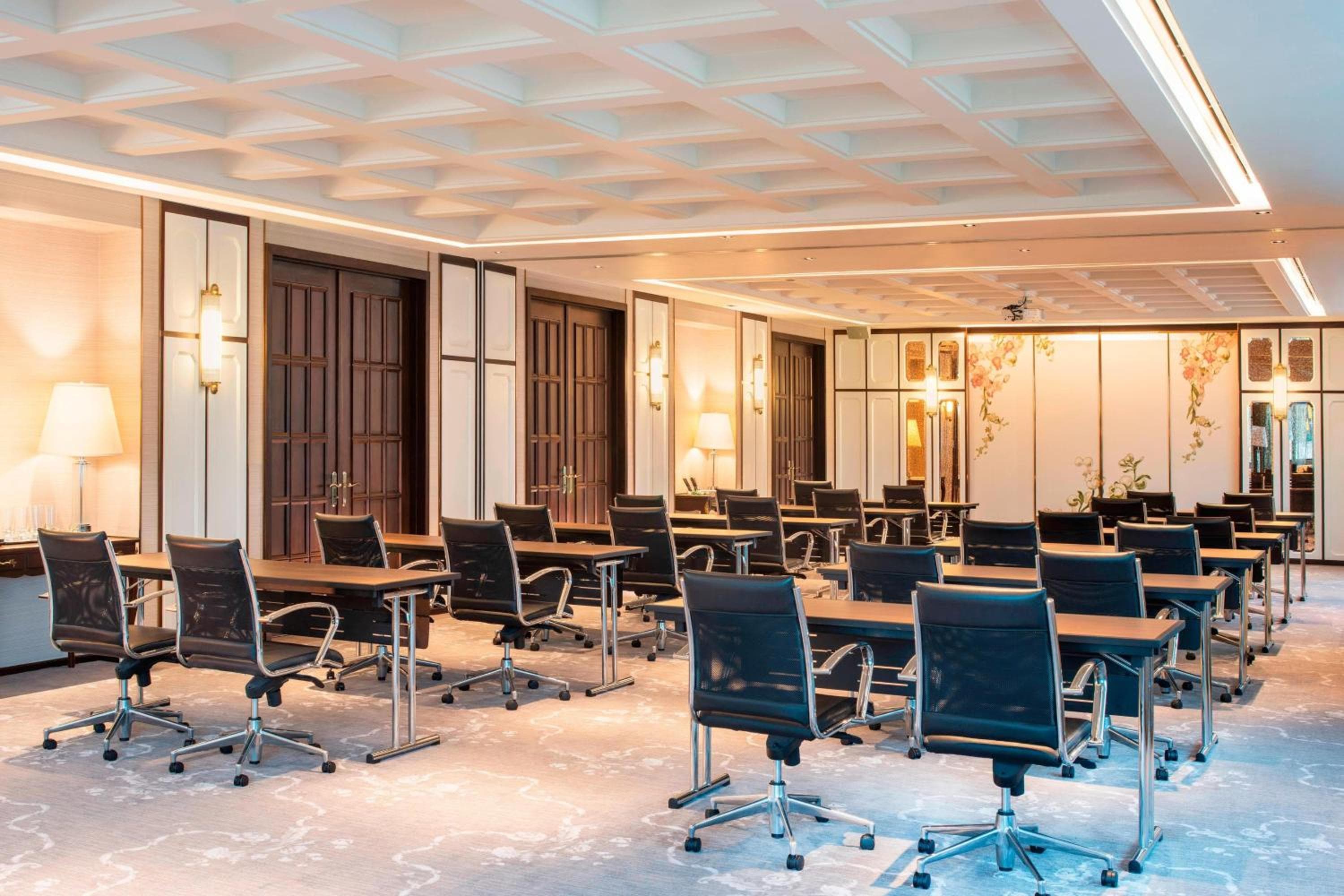 The Athenee Hotel, a Luxury Collection Hotel, Bangkok — 11