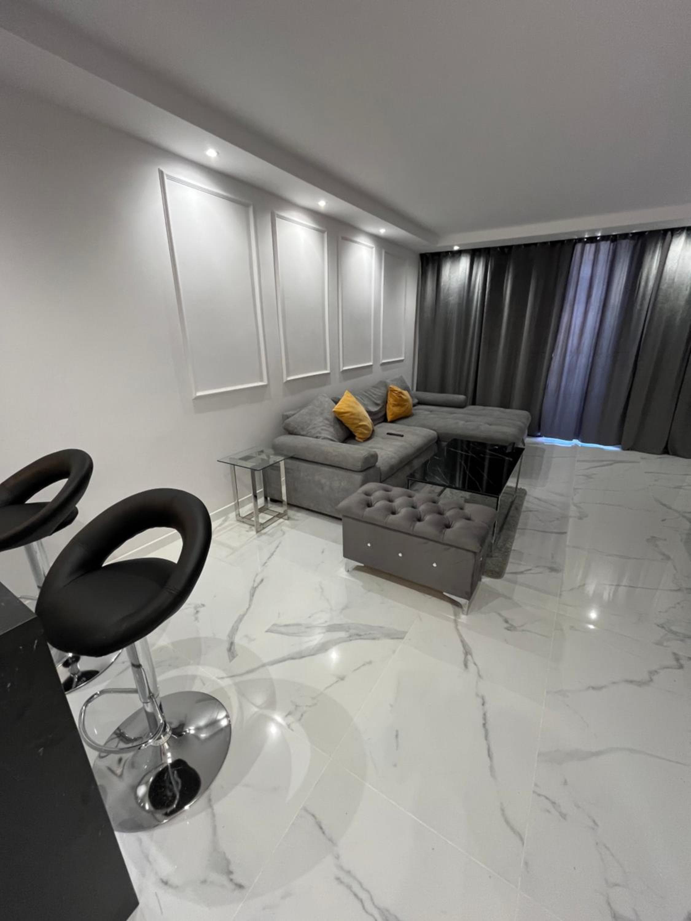 Parque Santiago 1 luxury apartament 229 pool view — 2