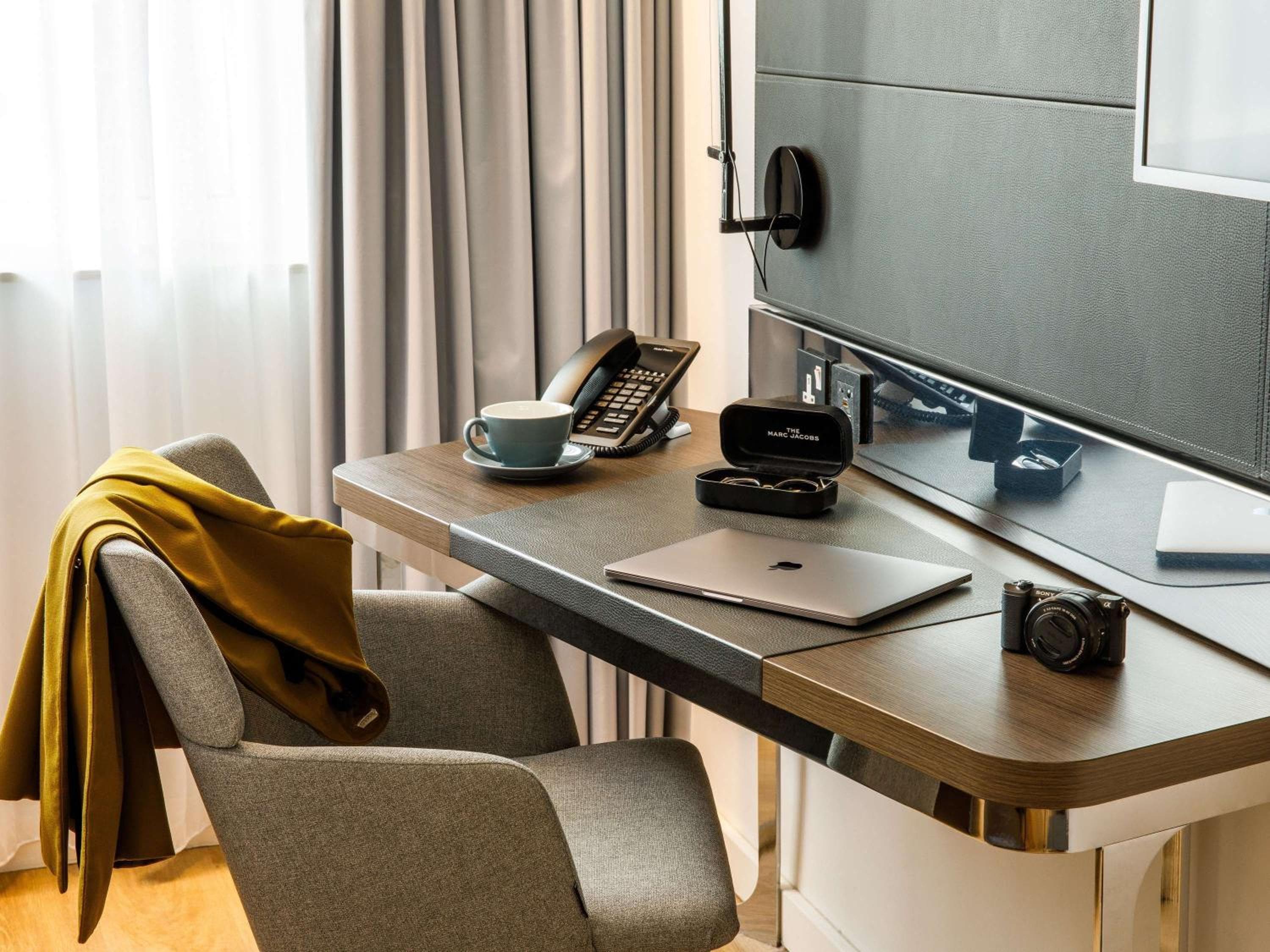 Novotel London Bridge — 8