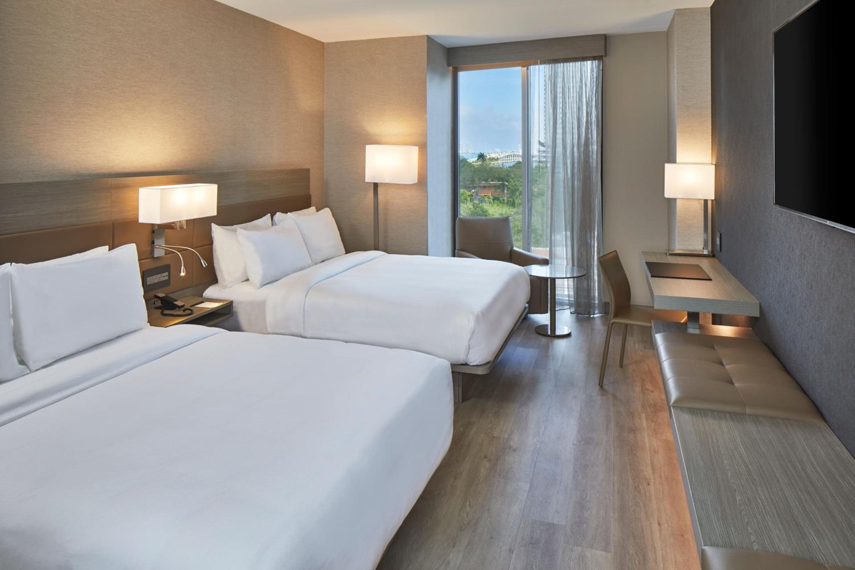 AC Hotel Miami Wynwood — 8