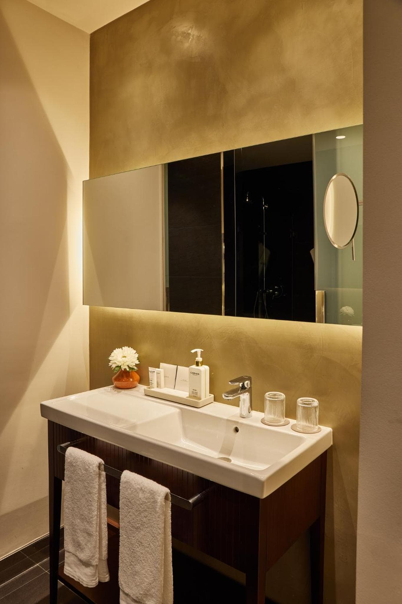 Gran Hotel Central, Pequeños Hoteles de Lujo — 24