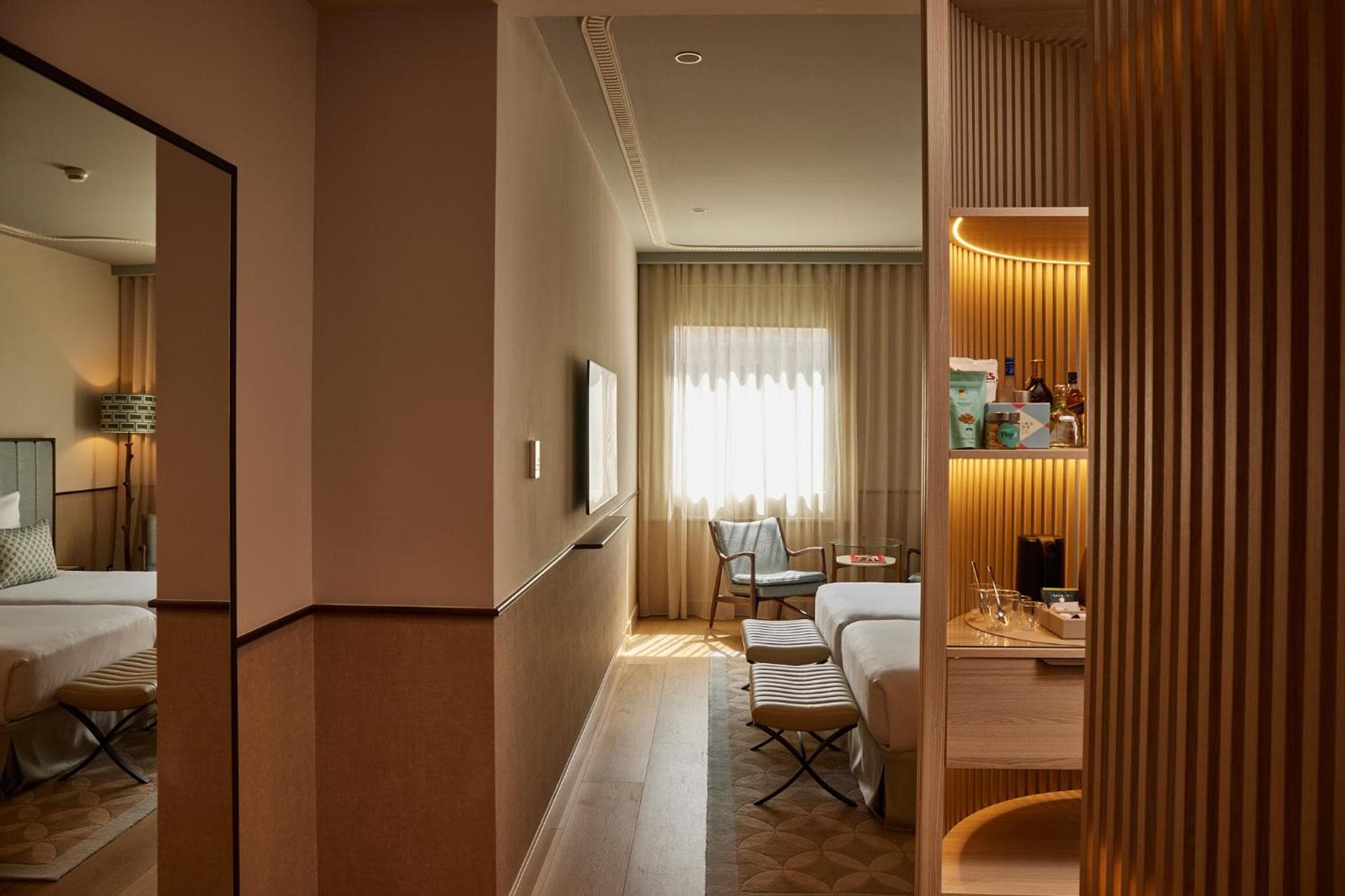 Grand Hotel Central, Small Luxury Hotels — 20